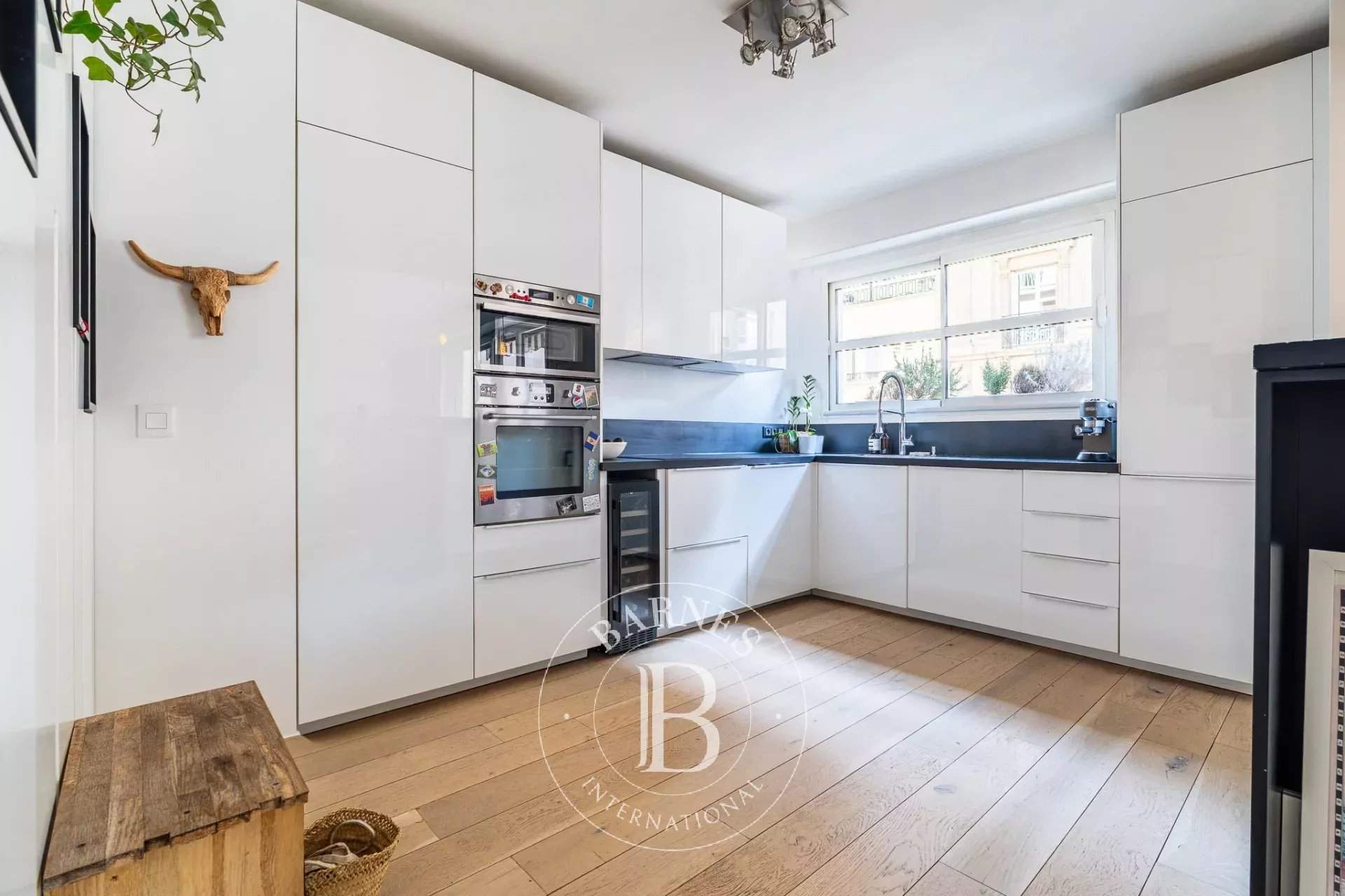 Neuilly-sur-Seine  - Apartment 2 Bedrooms - picture 7