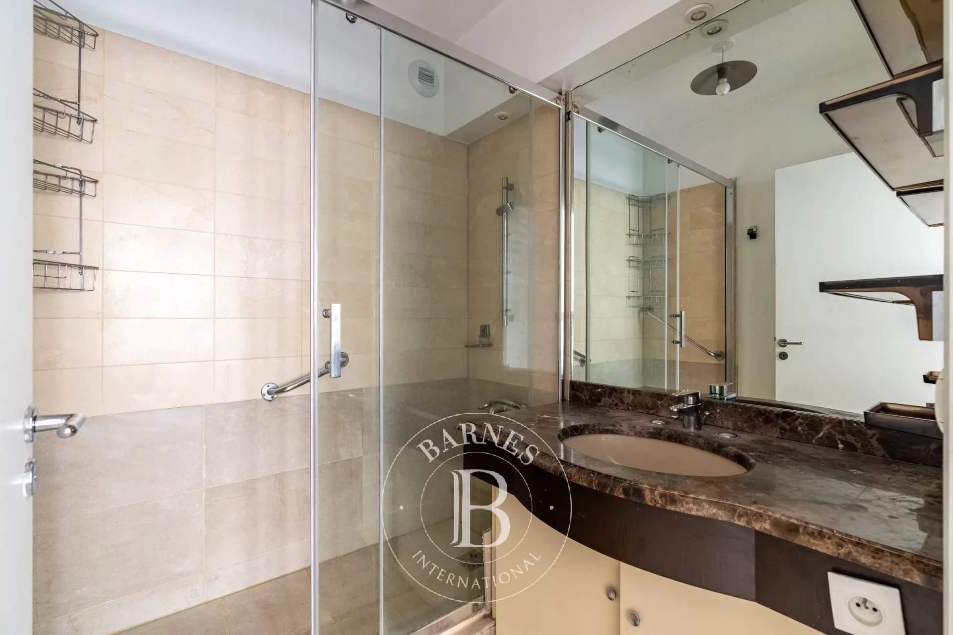 Neuilly-sur-Seine  - Piso 2 Cuartos, 1 Habitacion - picture 9