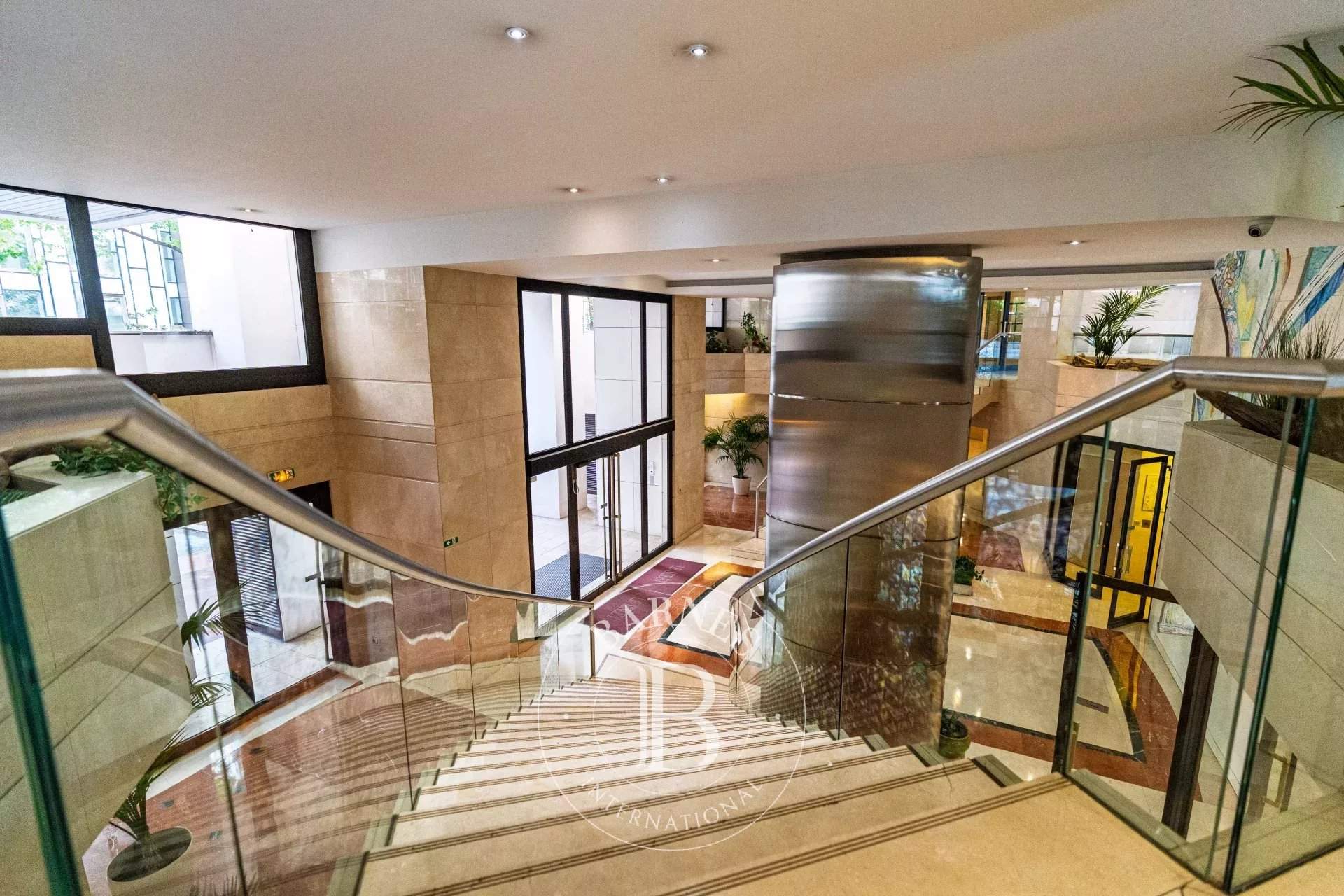 Levallois-Perret  - Apartment 1 Bedroom - picture 13