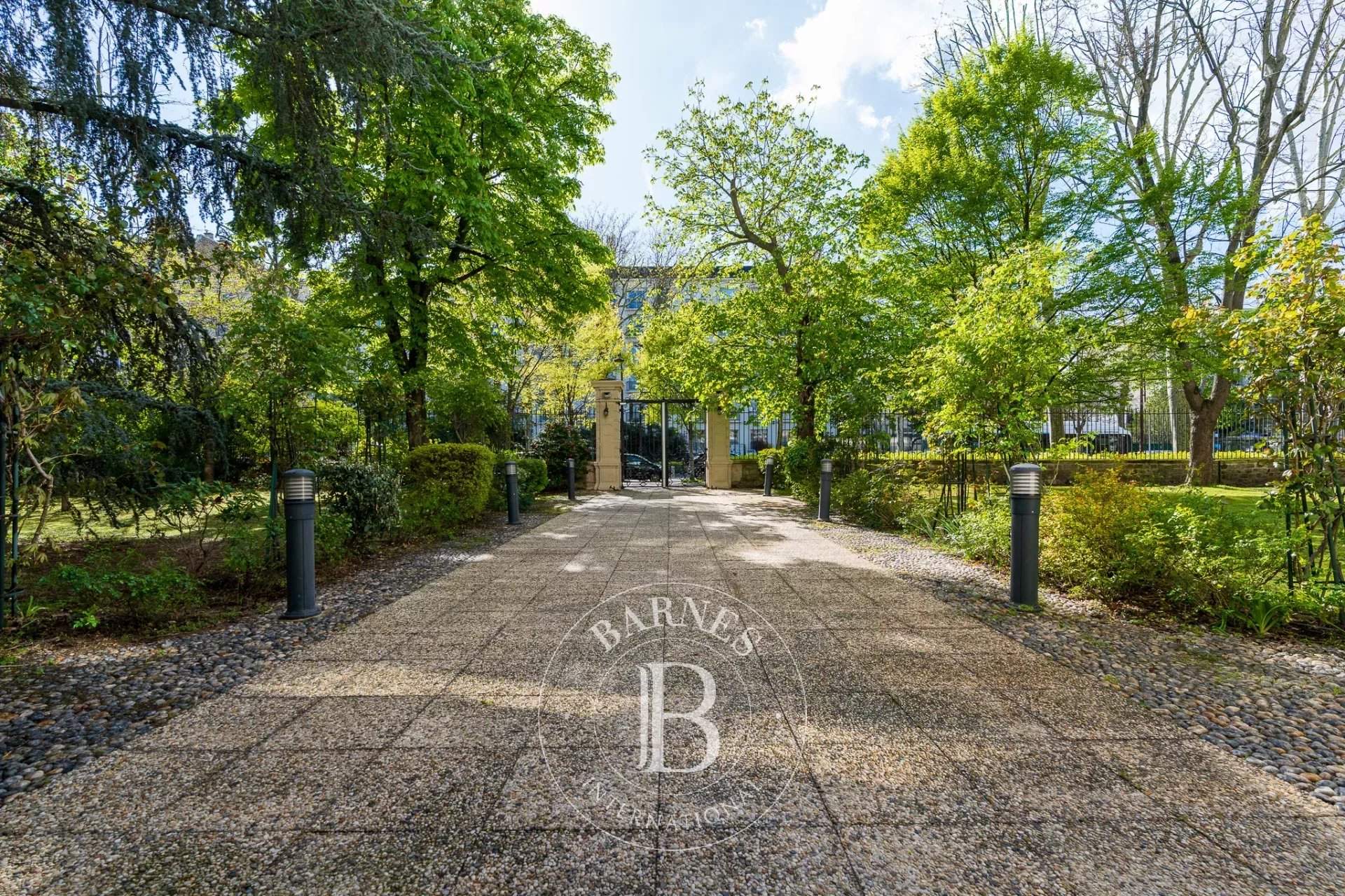 Neuilly-sur-Seine  - Piso 3 Cuartos 2 Habitaciones - picture 11