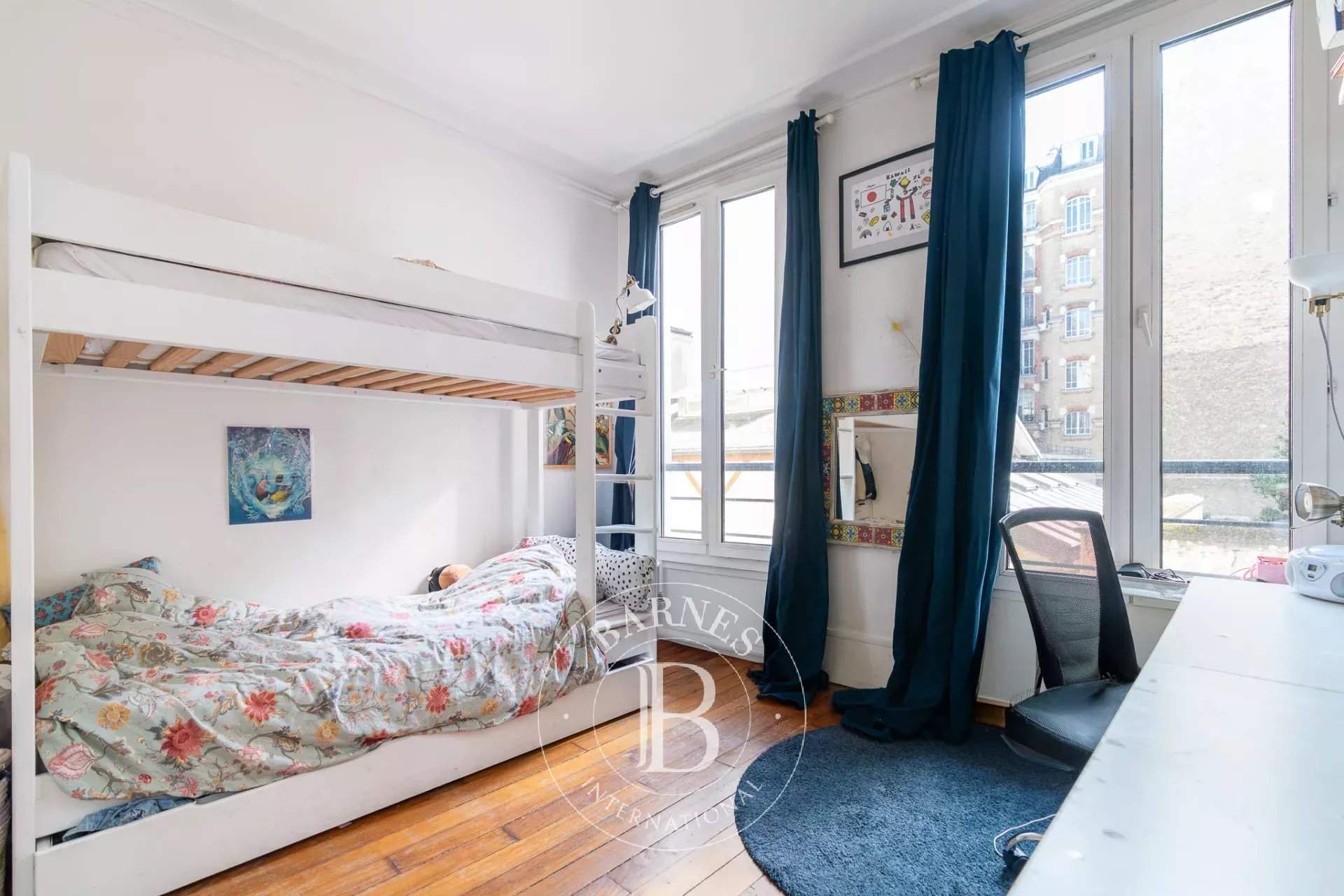 Neuilly-sur-Seine  - Apartment 2 Bedrooms - picture 9