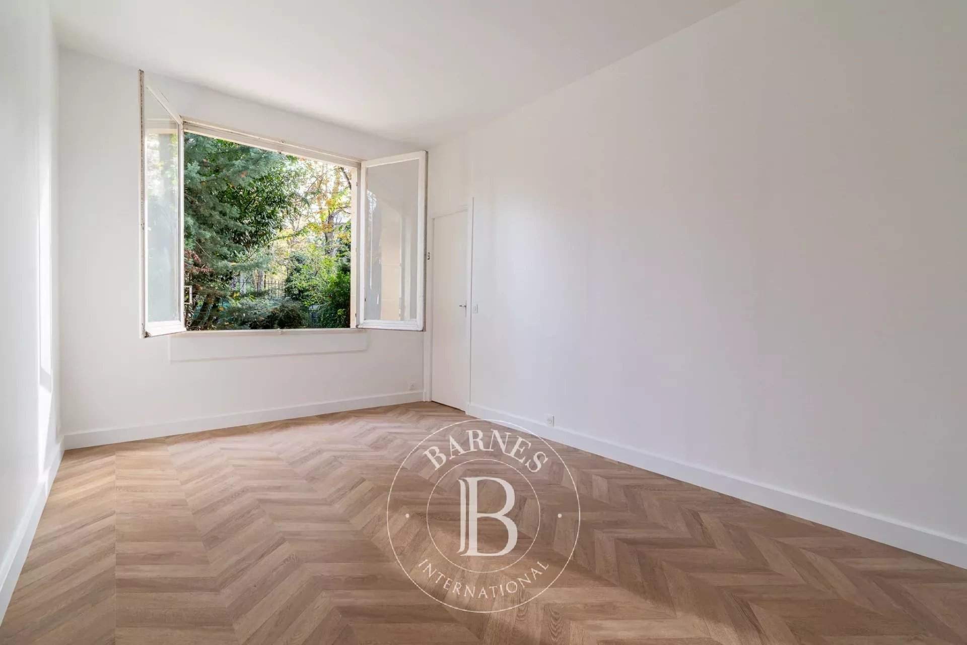 Neuilly-sur-Seine  - Appartement 2 Pi&egrave;ces, 1 Chambre - picture 14