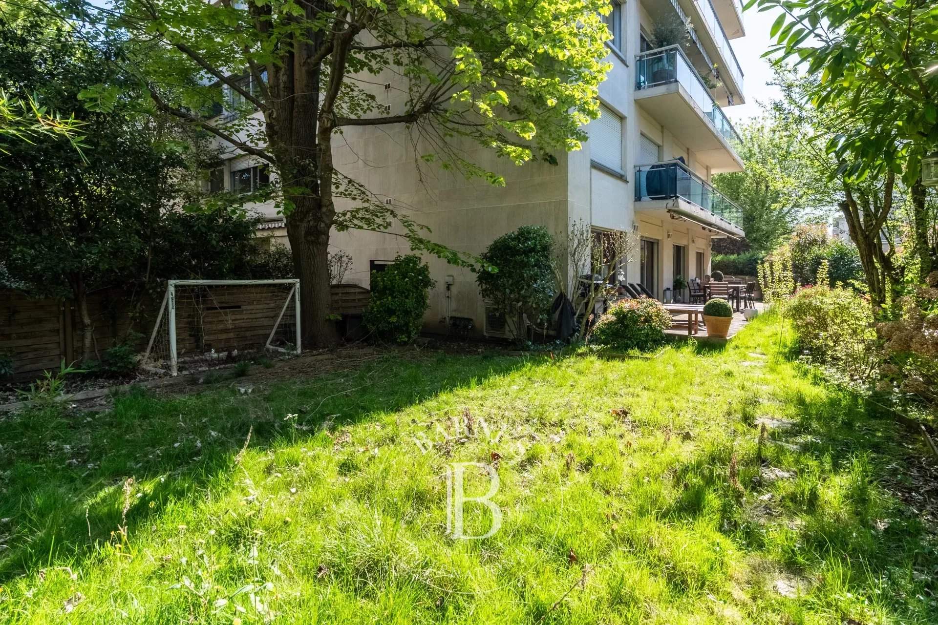 Neuilly-sur-Seine  - Appartement 4 Pièces 2 Chambres - picture 15