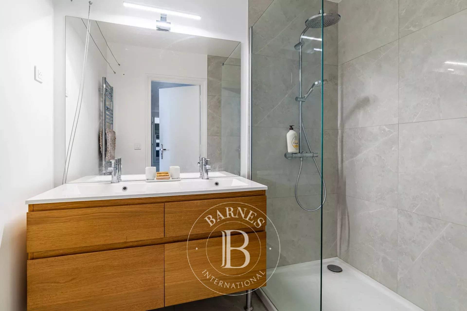 Neuilly-sur-Seine  - Appartement 3 Pi&egrave;ces 2 Chambres - picture 10