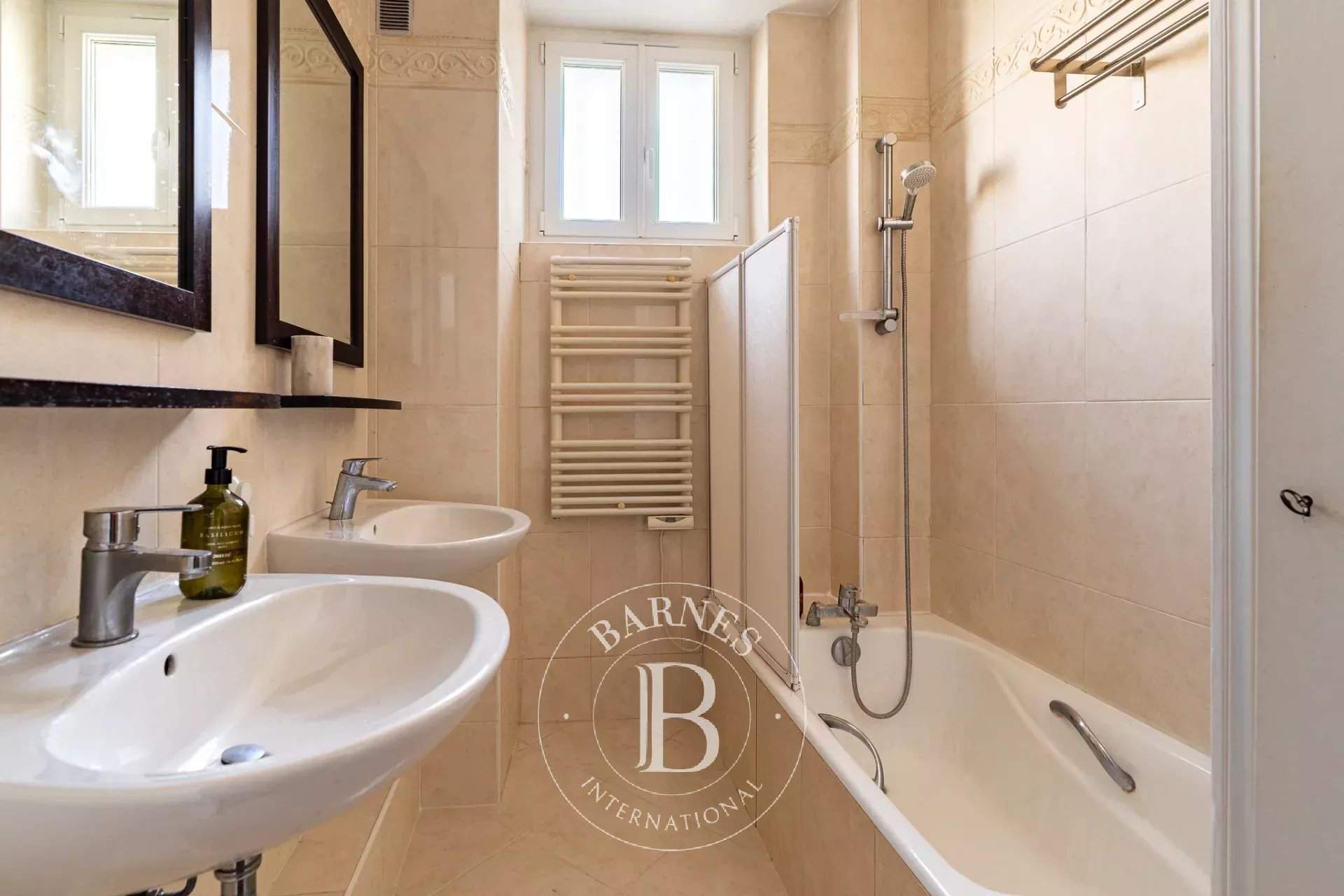 Neuilly-sur-Seine  - Piso 3 Cuartos 2 Habitaciones - picture 9