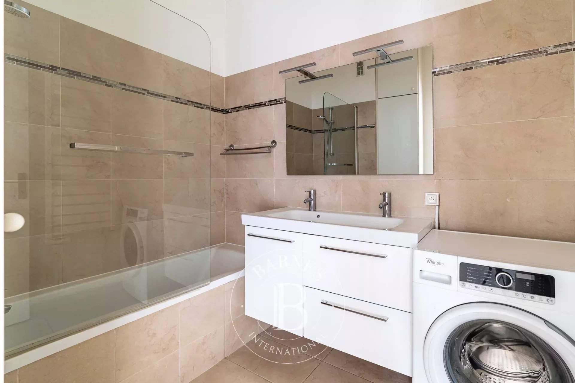 Neuilly-sur-Seine  - Appartement 2 Pi&egrave;ces, 1 Chambre - picture 16