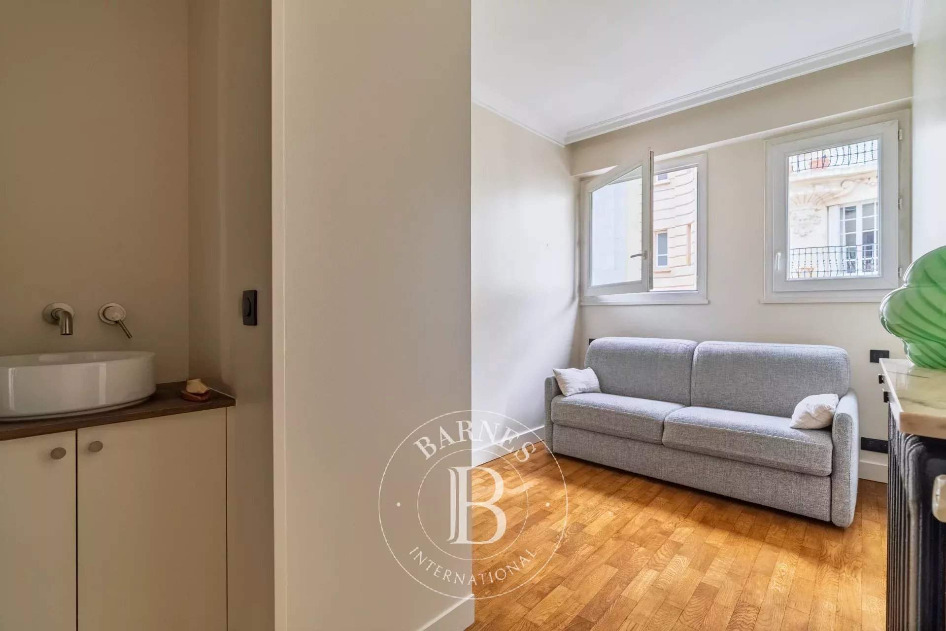 Neuilly-sur-Seine  - Appartement 4 Pi&egrave;ces 2 Chambres - picture 12