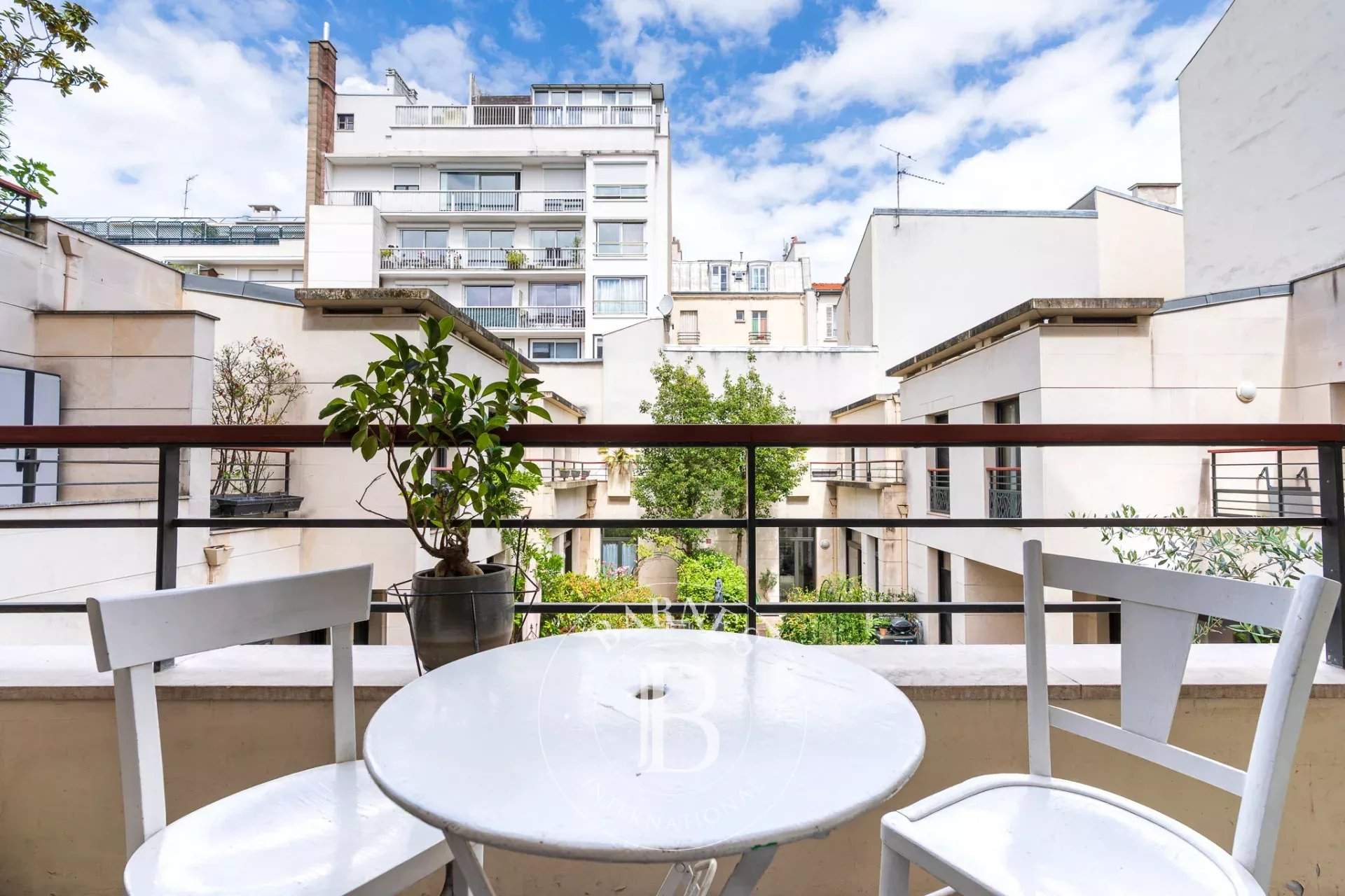 Levallois-Perret  - Appartement 3 Pi&egrave;ces 2 Chambres - picture 12