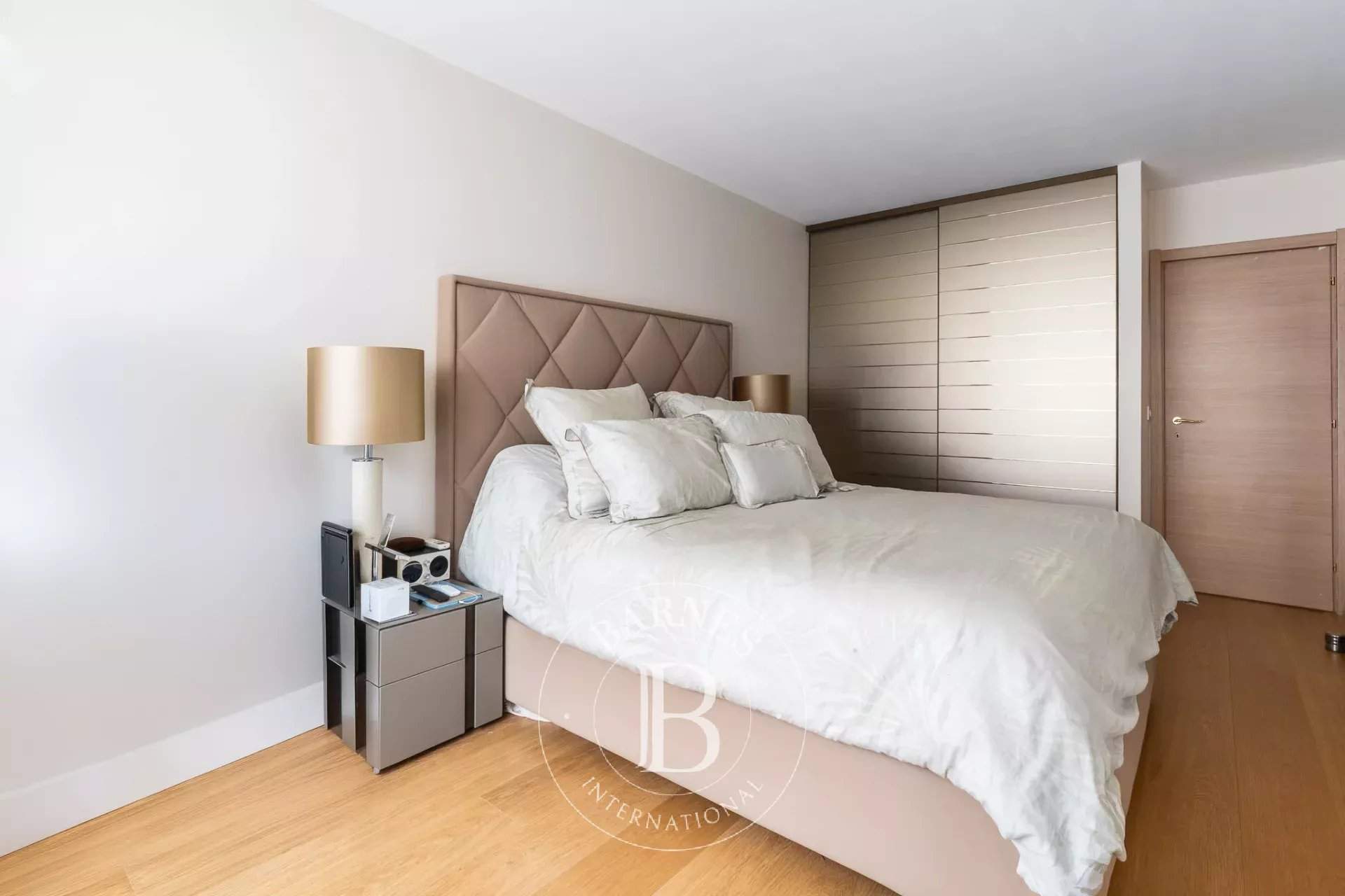 Neuilly-sur-Seine  - Piso 4 Cuartos 2 Habitaciones - picture 9
