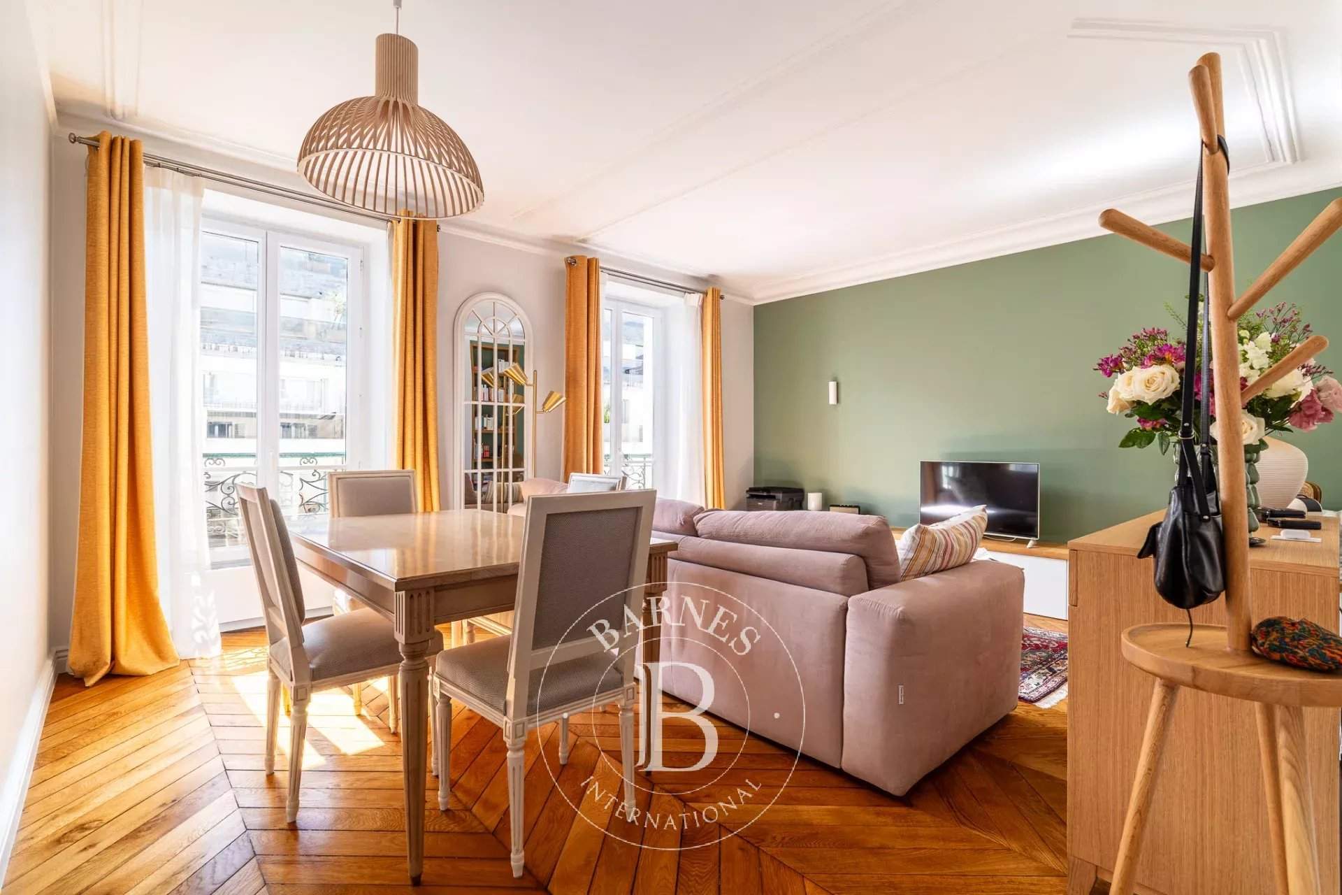 Neuilly-sur-Seine  - Appartement 2 Pi&egrave;ces, 1 Chambre - picture 1