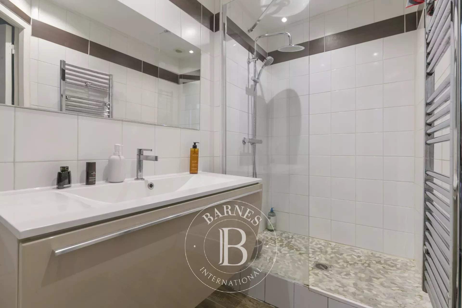 Neuilly-sur-Seine  - Appartement 3 Pièces, 1 Chambre - picture 9