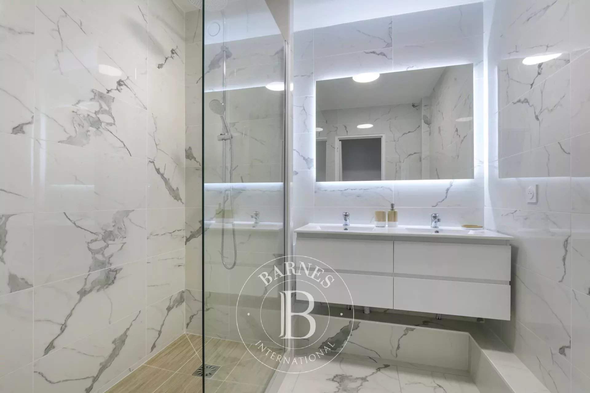 Neuilly-sur-Seine  - Apartment 2 Bedrooms - picture 11