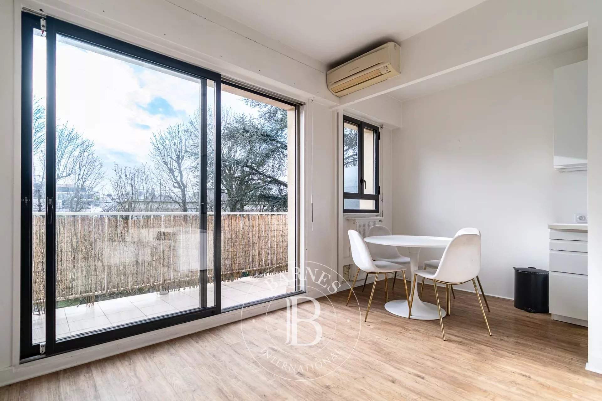 Neuilly-sur-Seine  - Appartement 2 Pi&egrave;ces, 1 Chambre - picture 8