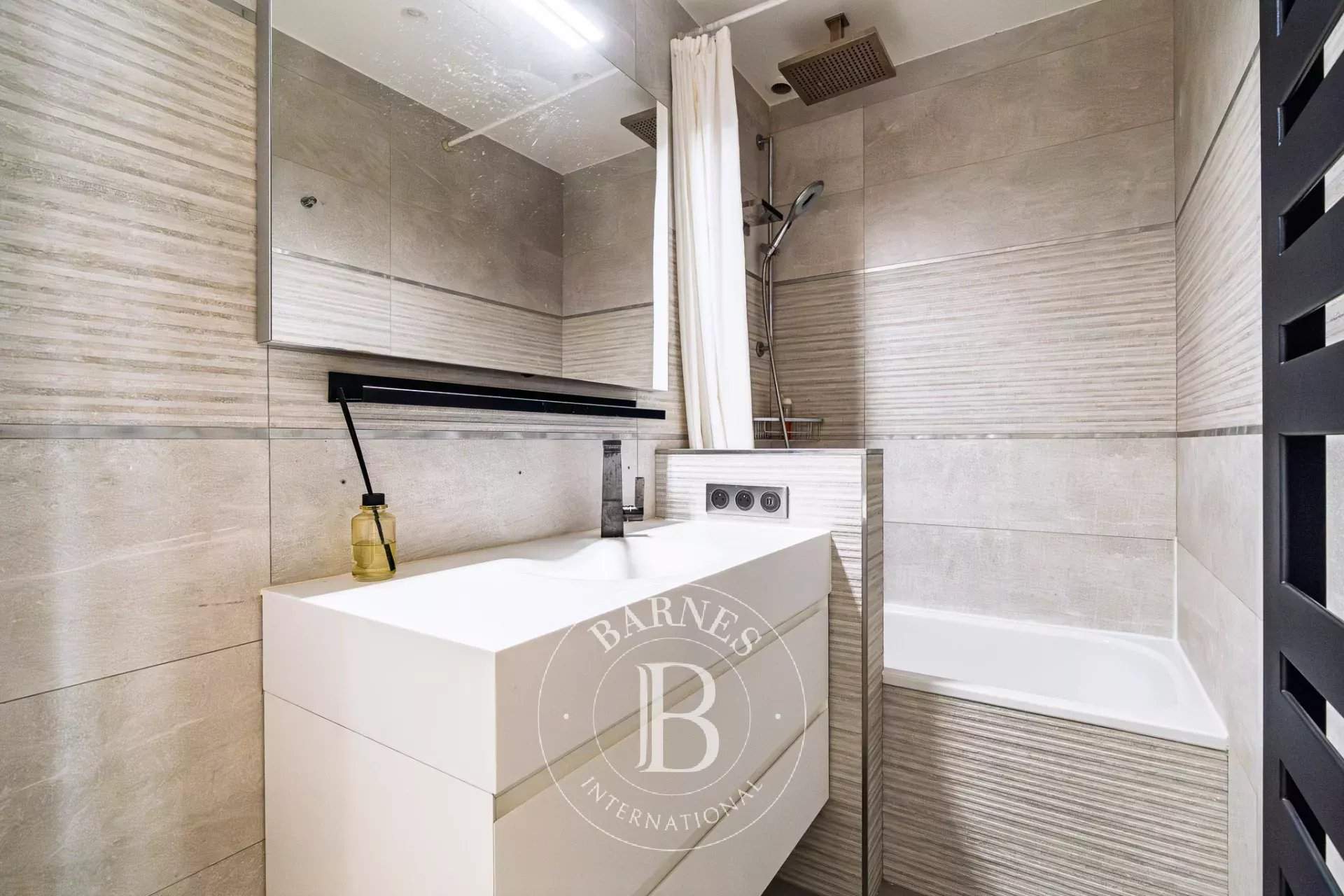 Neuilly-sur-Seine  - Appartement 3 Pi&egrave;ces, 1 Chambre - picture 14