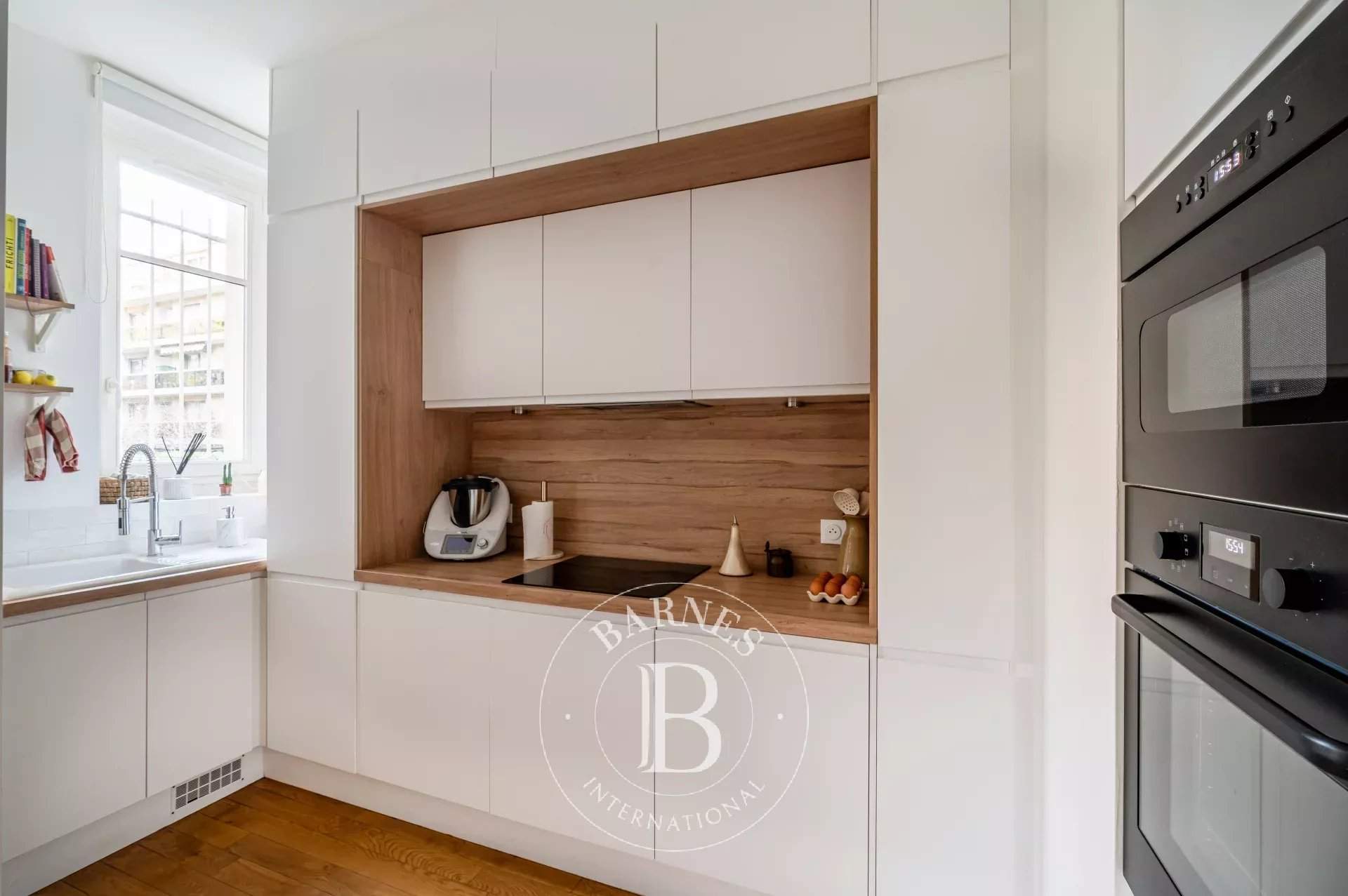 Neuilly-sur-Seine  - Appartement 4 Pi&egrave;ces 2 Chambres - picture 12