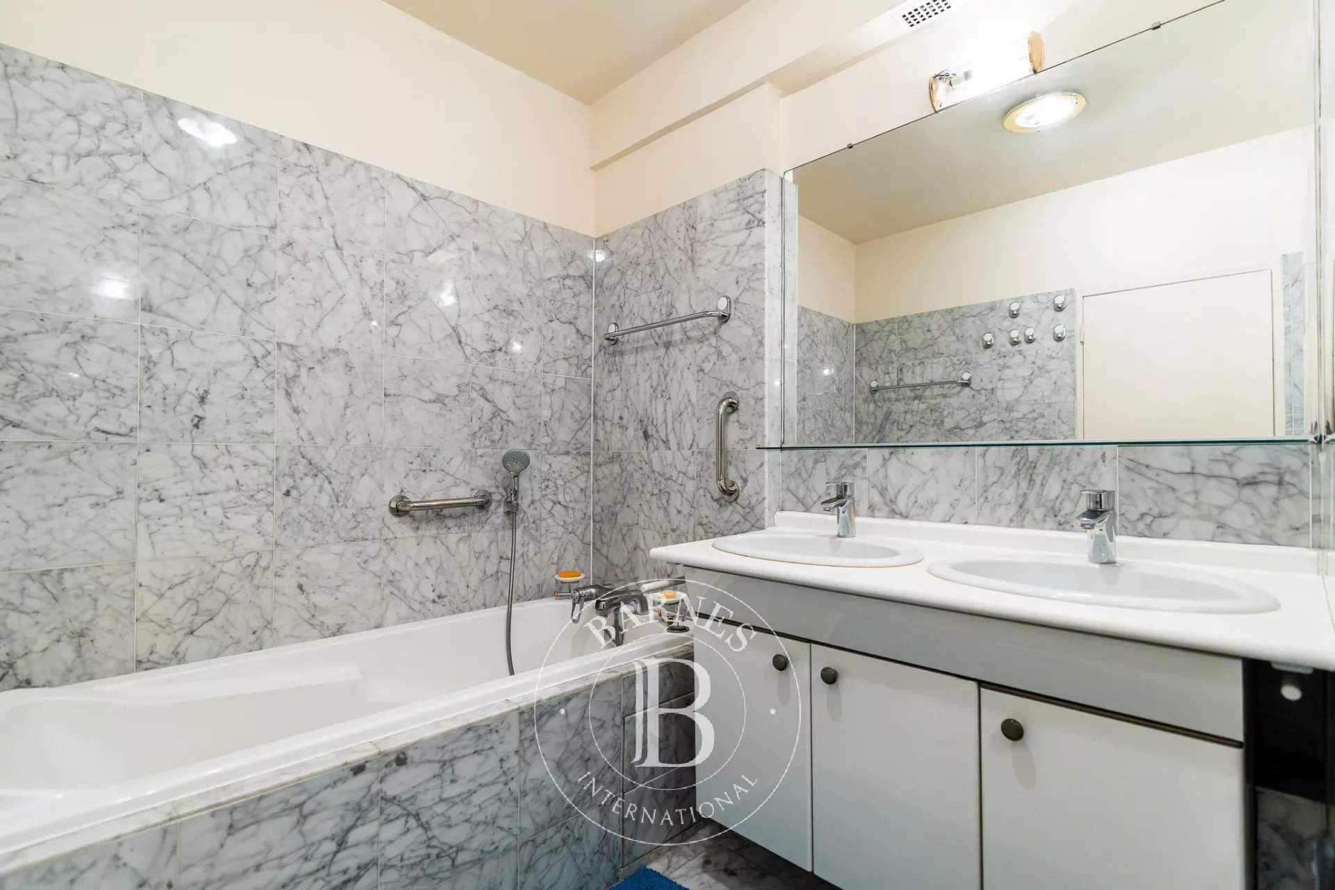 Neuilly-sur-Seine  - Apartment 2 Bedrooms - picture 14