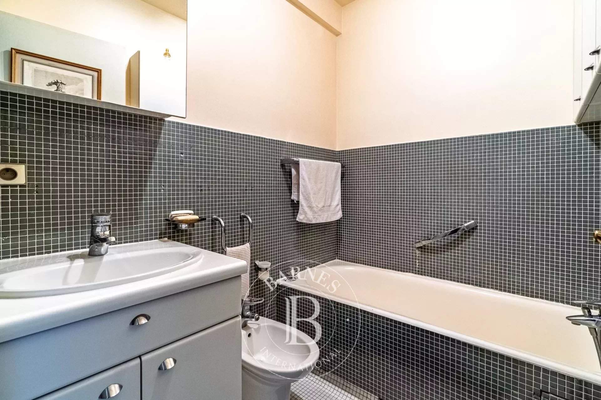Neuilly-sur-Seine  - Appartement 2 Pièces, 1 Chambre - picture 9