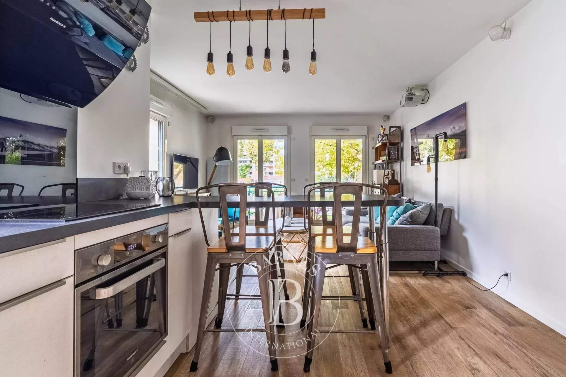 Neuilly-sur-Seine  - Apartment 2 Bedrooms - picture 9