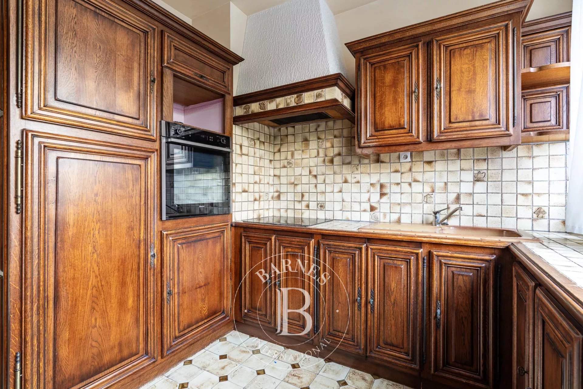 Neuilly-sur-Seine  - Appartement 4 Pièces 2 Chambres - picture 11