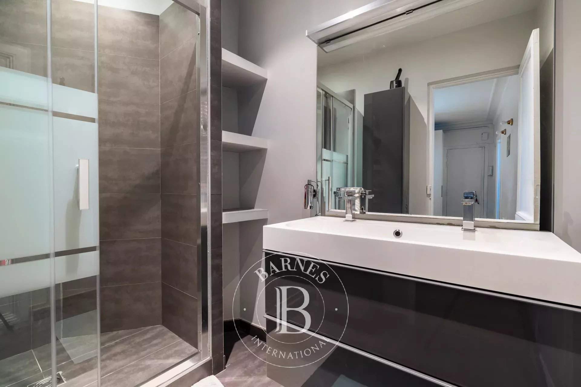 Levallois-Perret  - Appartement 3 Pièces 2 Chambres - picture 17