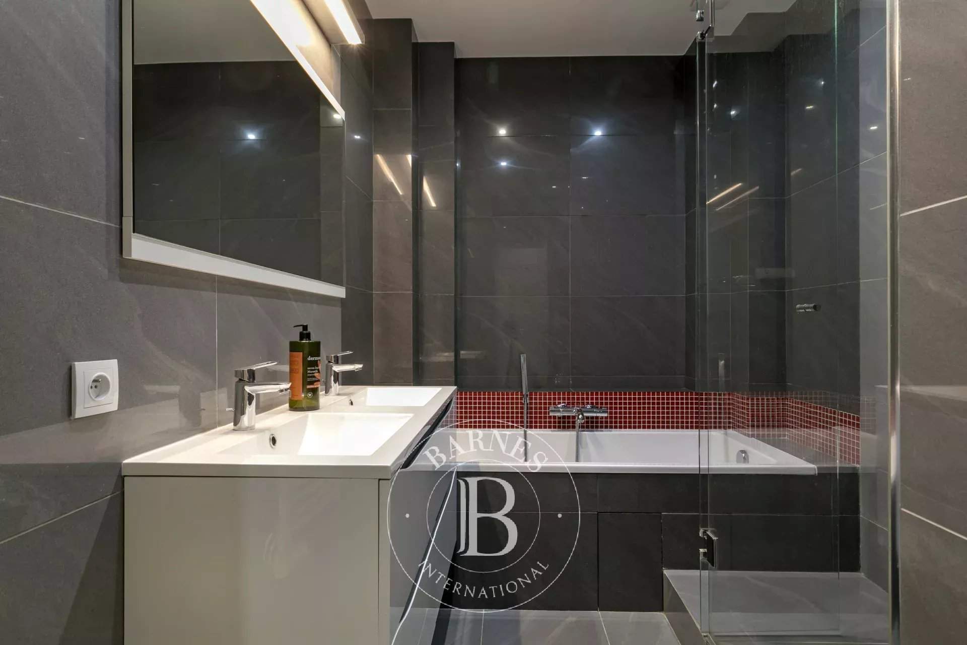 Neuilly-sur-Seine  - Apartment 2 Bedrooms - picture 10