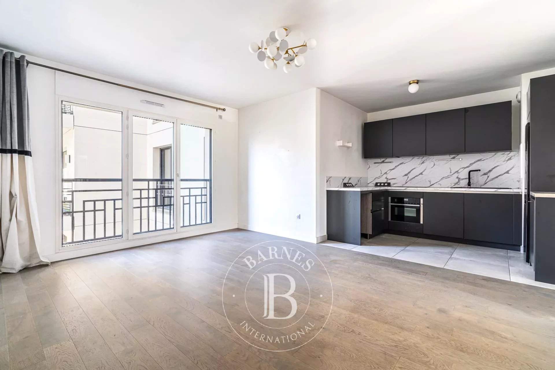 Neuilly-sur-Seine  - Apartment 1 Bedroom - picture 2