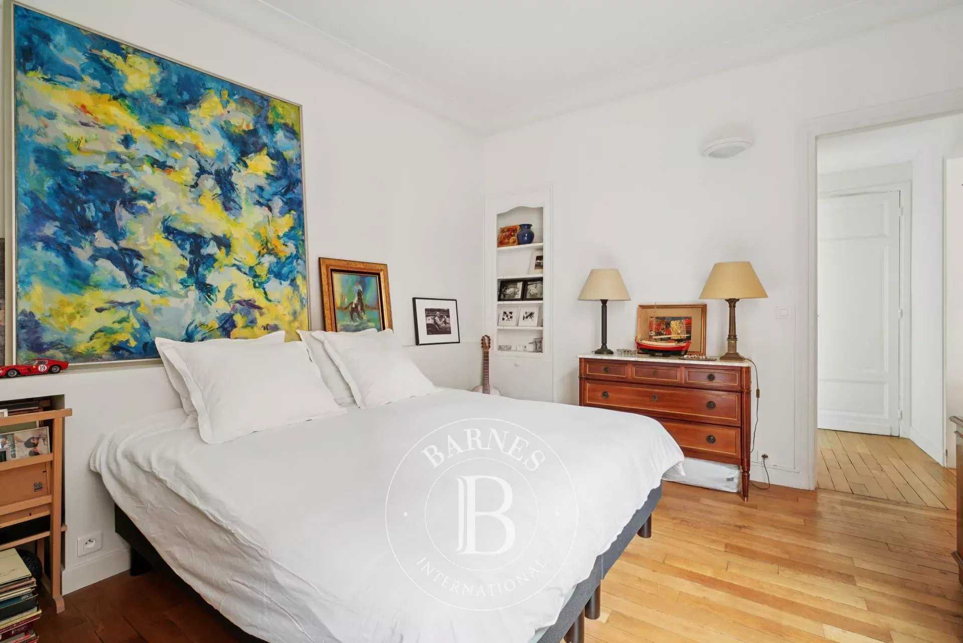 Paris  - Apartment 2 Bedrooms