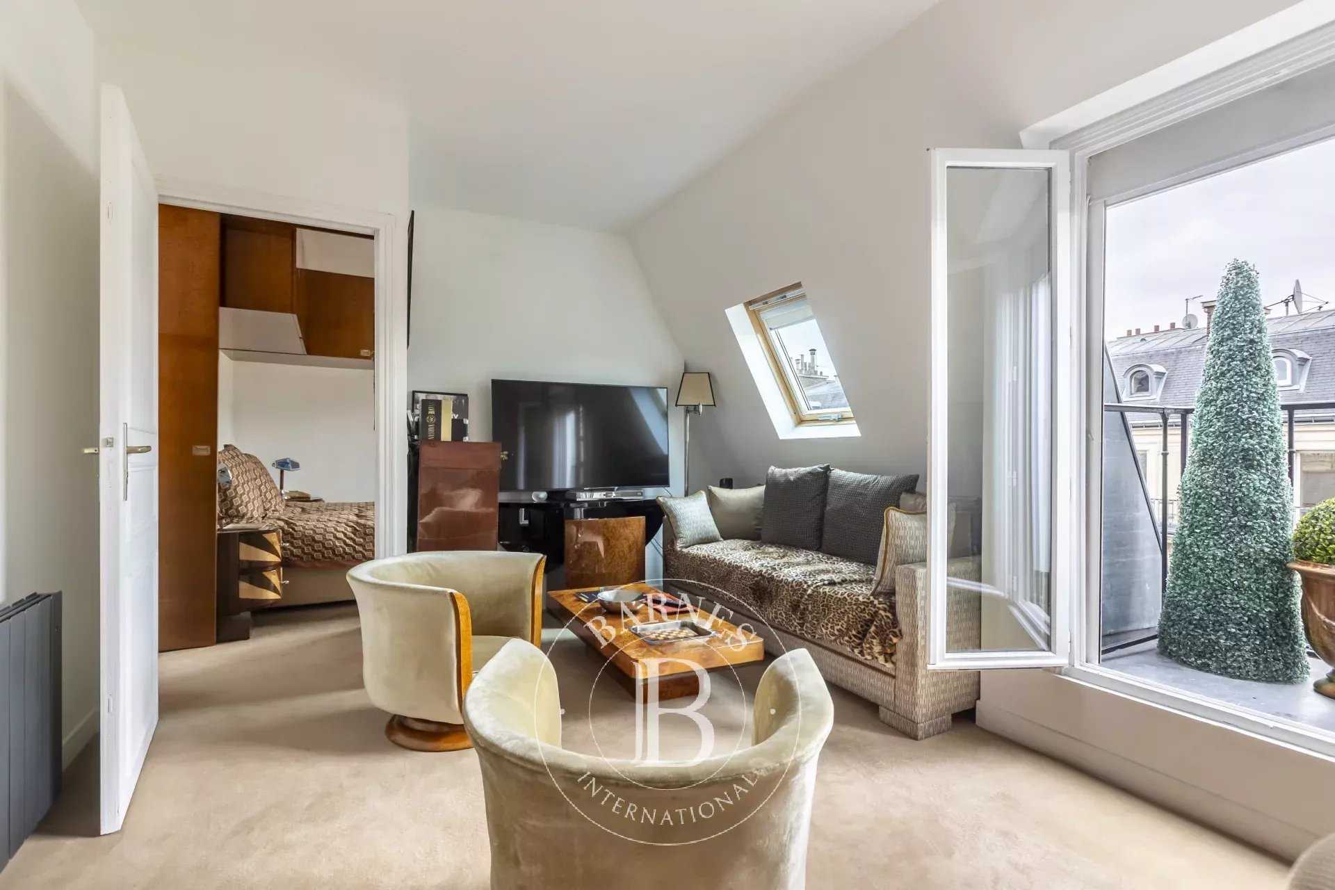 Paris  - Appartement 2 Pièces, 1 Chambre