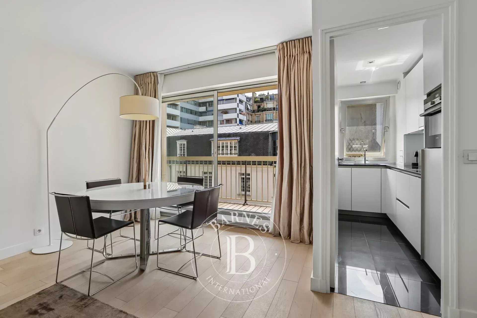 Paris  - Appartement 2 Pi&egrave;ces, 1 Chambre