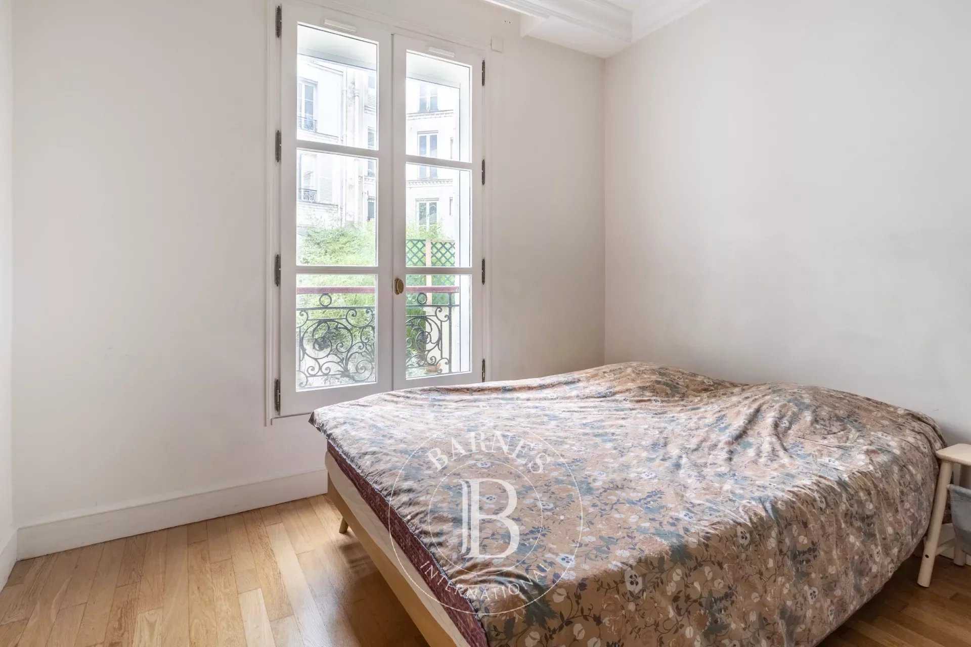 Paris  - Appartement 3 Pièces, 1 Chambre