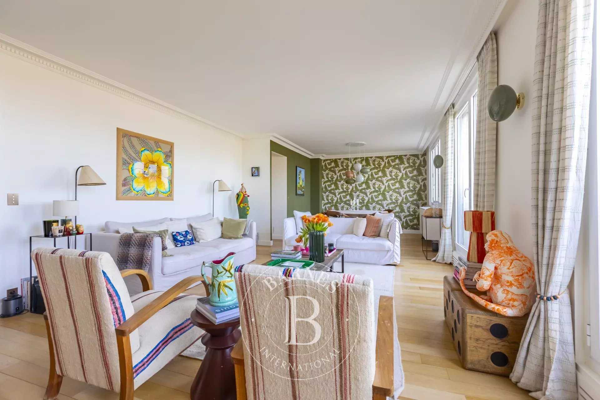 Paris  - Apartment 2 Bedrooms