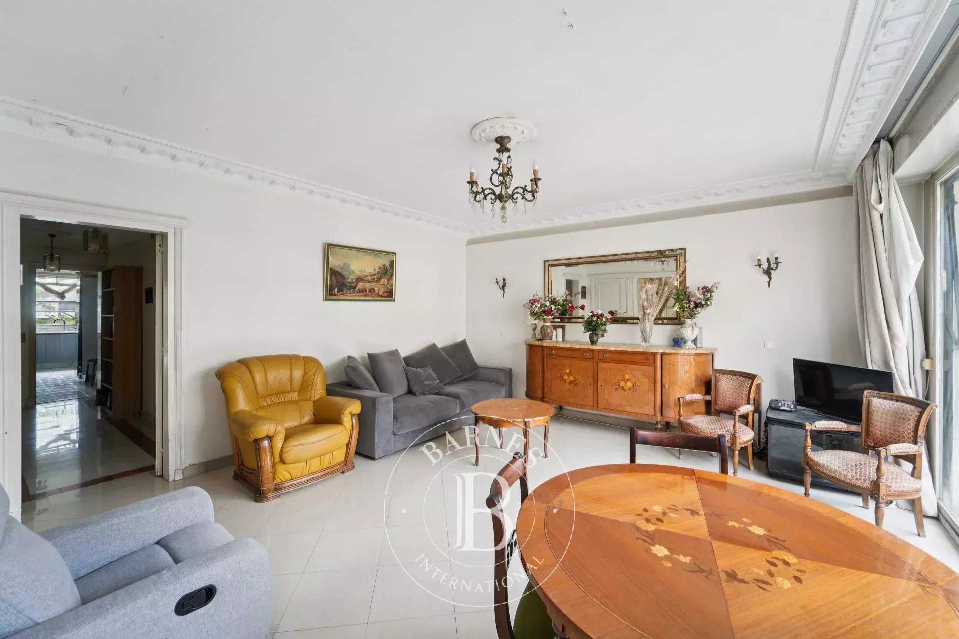 Paris  - Apartment 2 Bedrooms