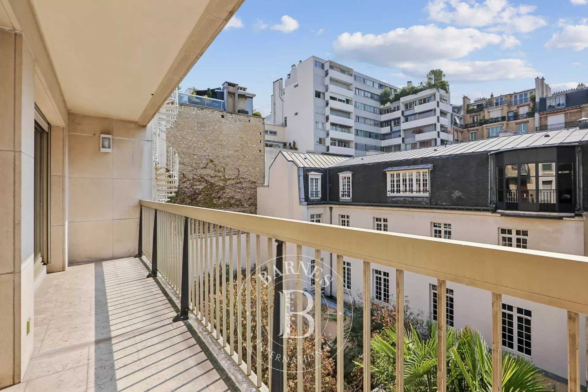 Paris  - Appartement 2 Pi&egrave;ces, 1 Chambre