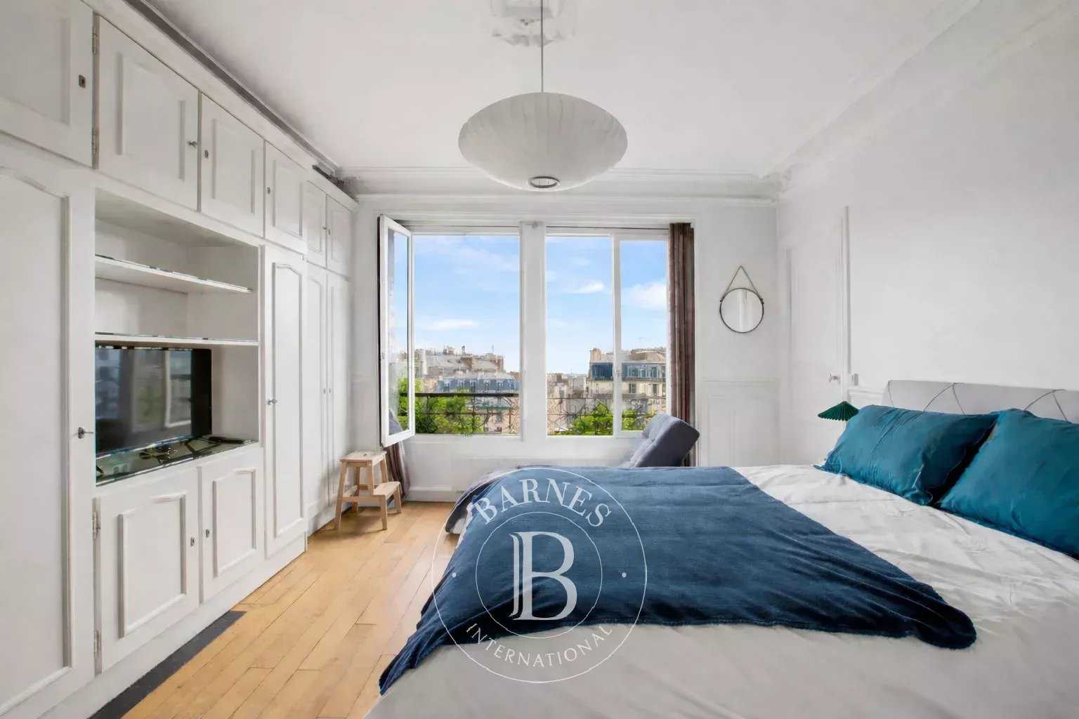 Paris  - Appartement 2 Pi&egrave;ces, 1 Chambre