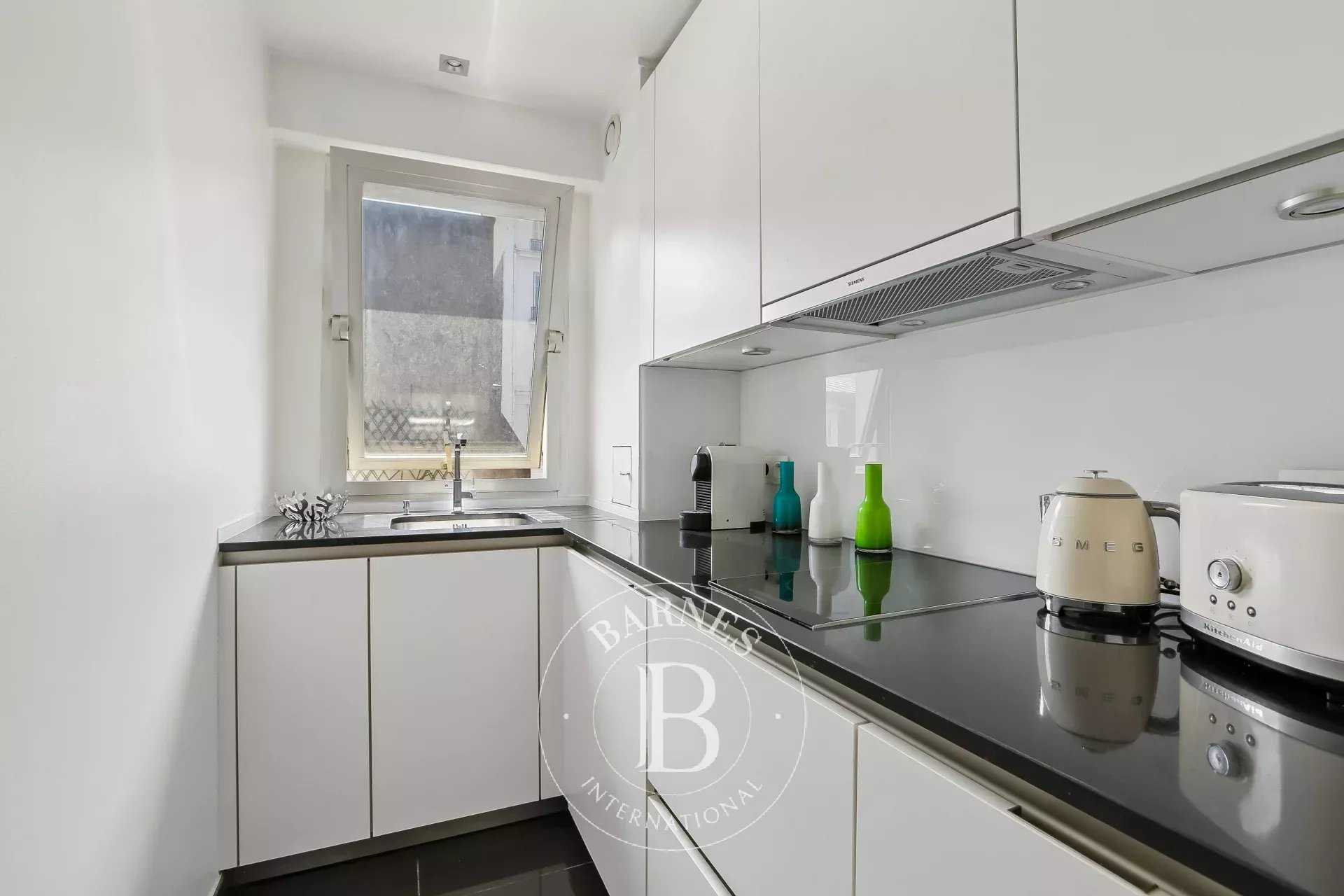 Paris  - Appartement 2 Pi&egrave;ces, 1 Chambre