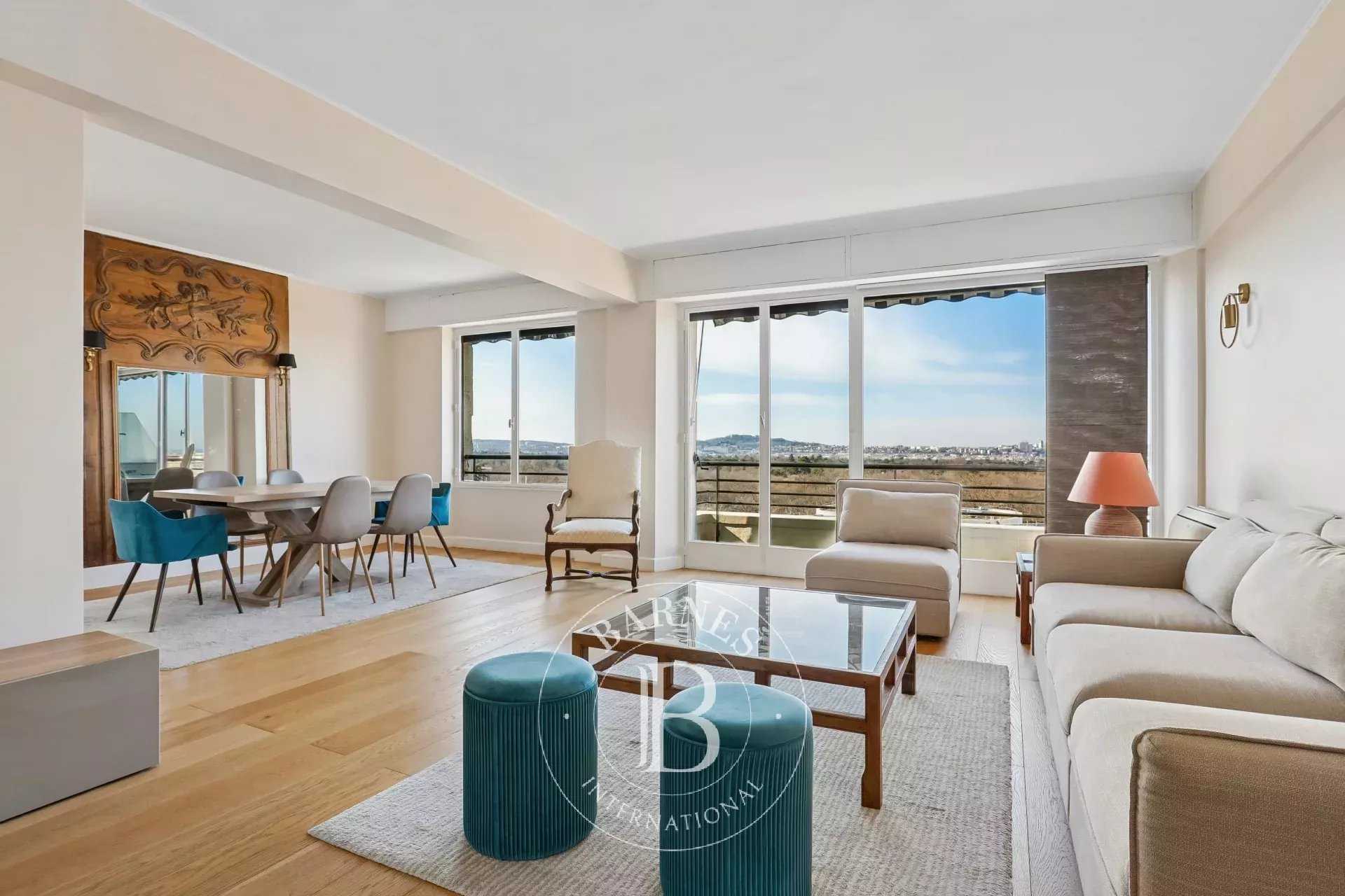 Paris  - Apartment 2 Bedrooms