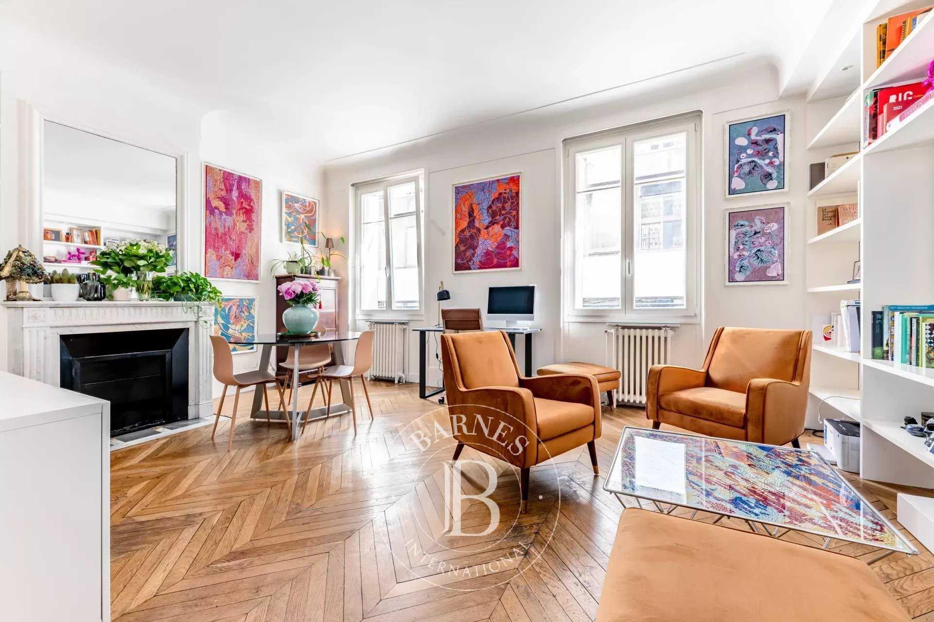 Paris  - Piso 2 Cuartos, 1 Habitacion