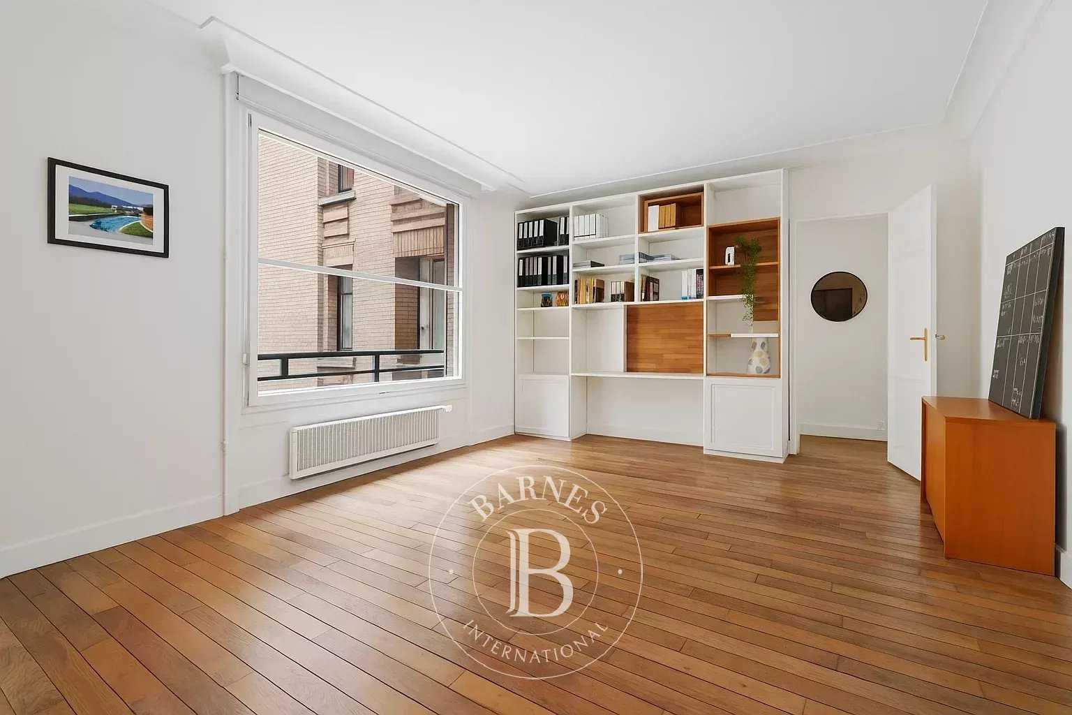 Paris  - Apartment 2 Bedrooms