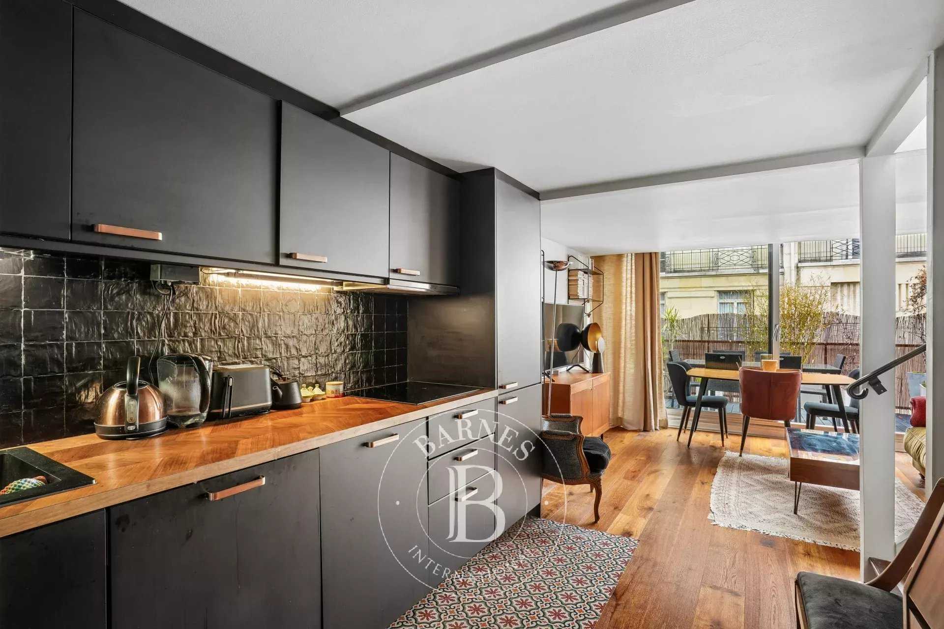 Paris  - Appartement 2 Pi&egrave;ces, 1 Chambre