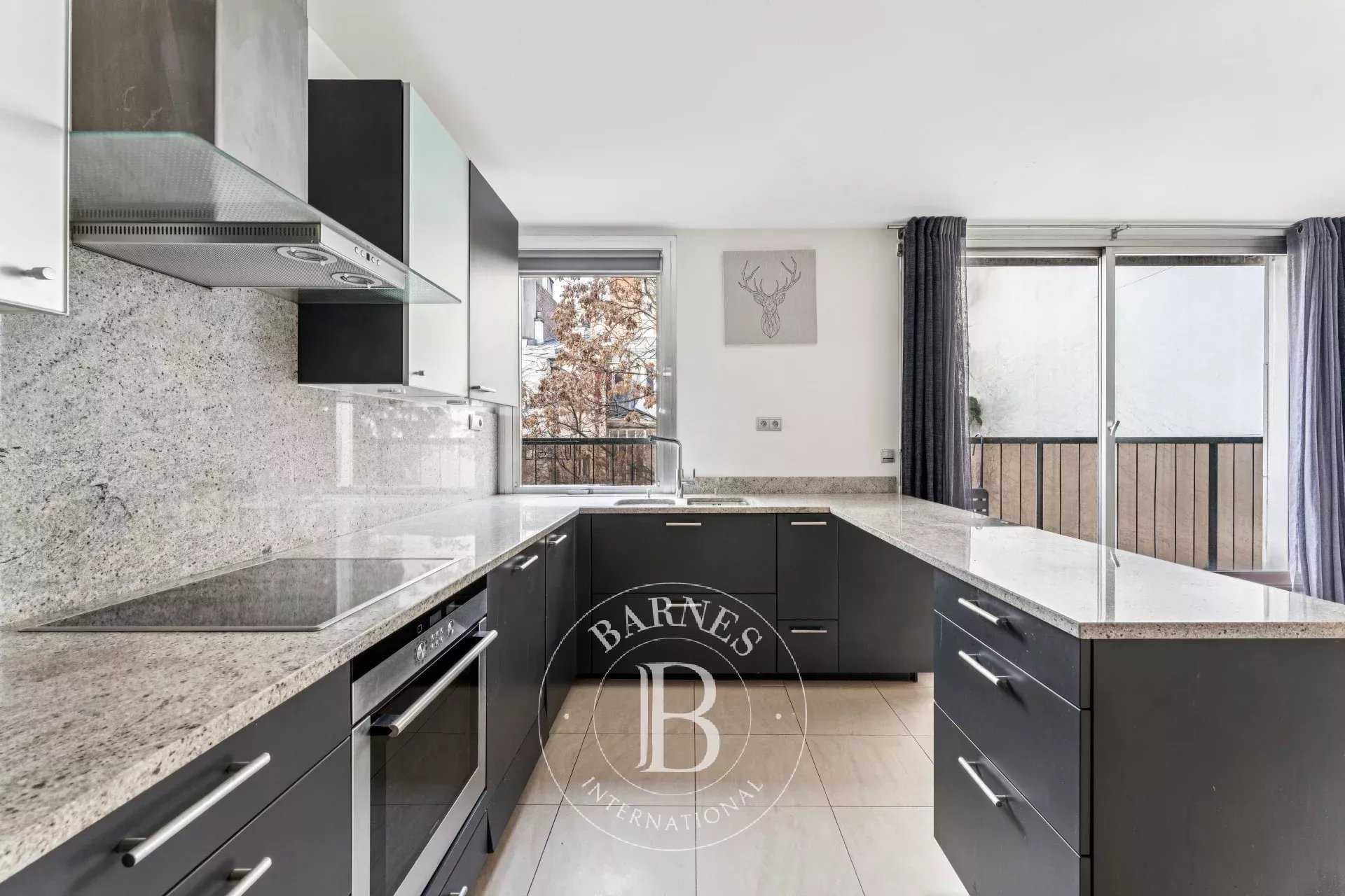 Paris  - Appartement 2 Pi&egrave;ces, 1 Chambre