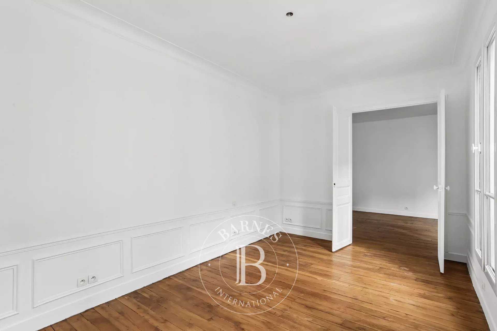 Paris  - Appartement 2 Pi&egrave;ces, 1 Chambre