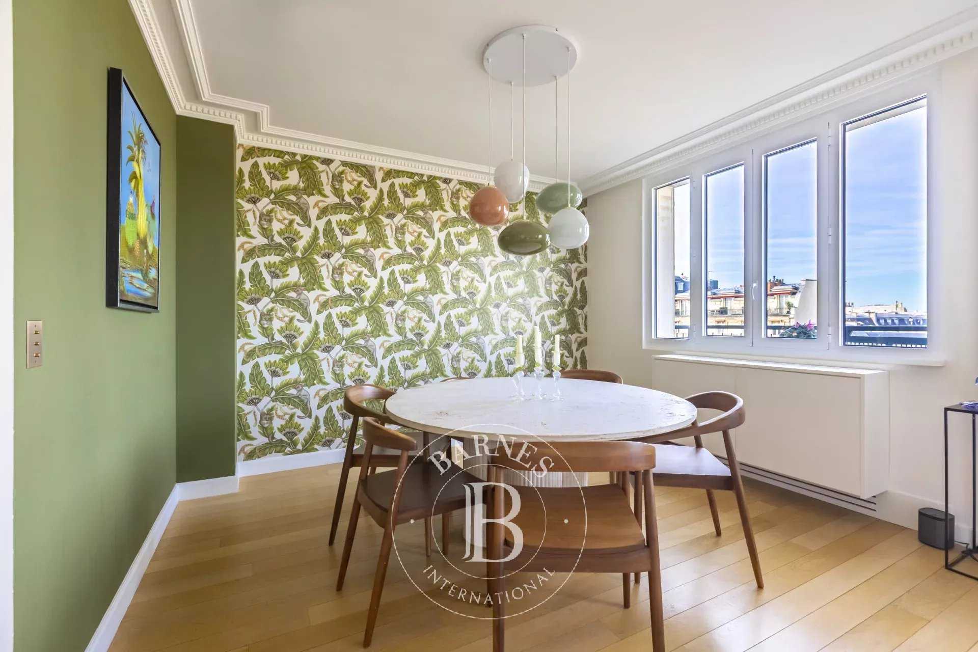 Paris  - Apartment 2 Bedrooms