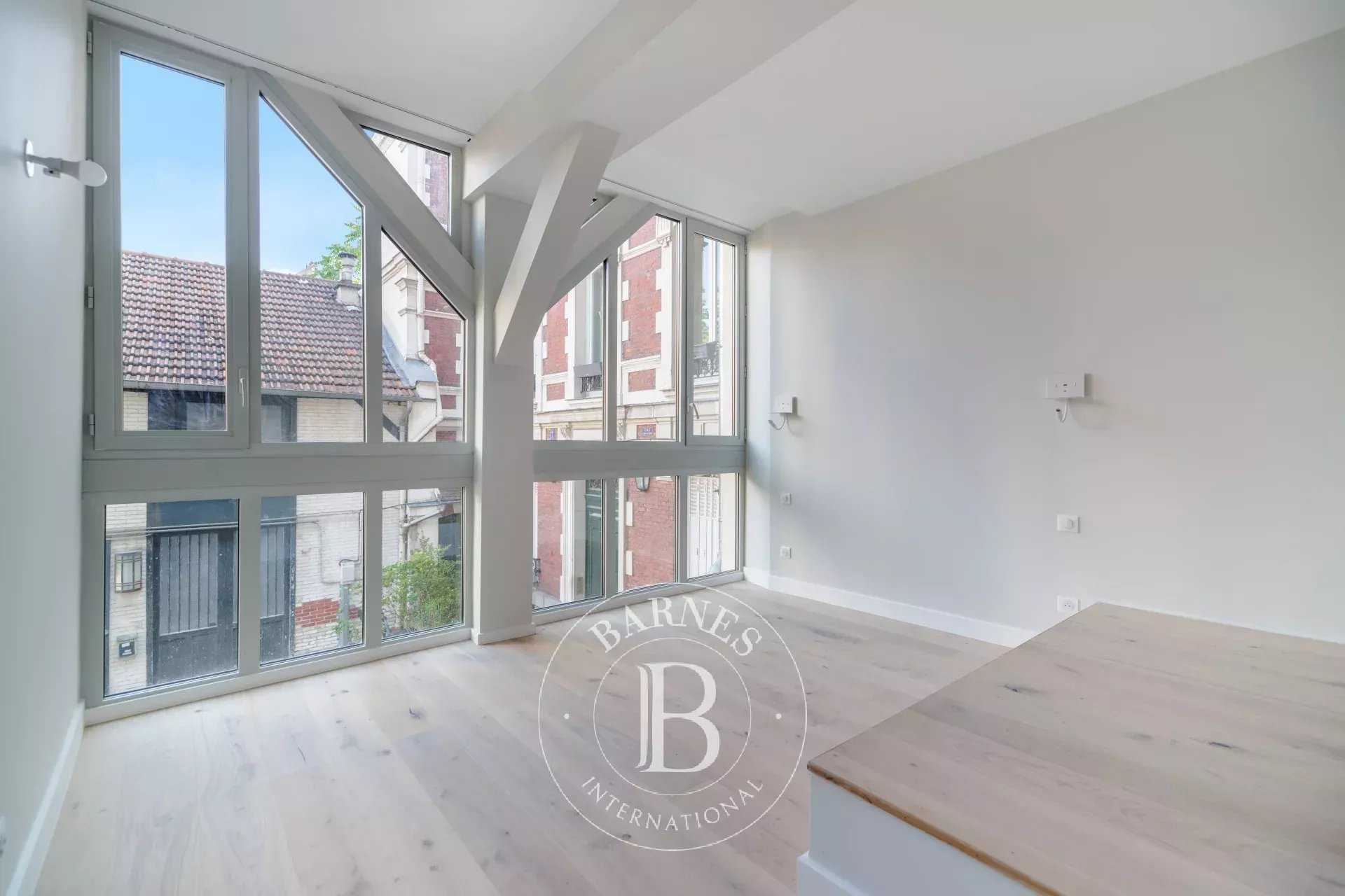 Paris  - Appartement 3 Pièces 2 Chambres