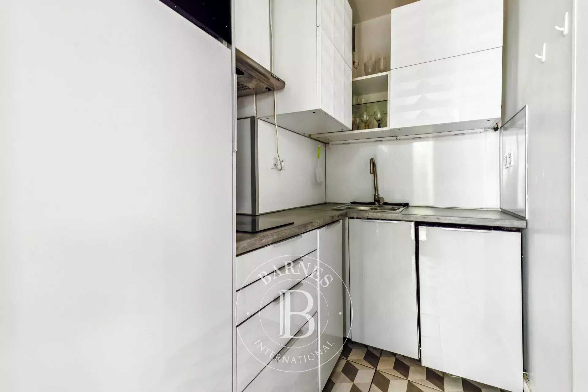 Paris  - Appartement 2 Pi&egrave;ces, 1 Chambre