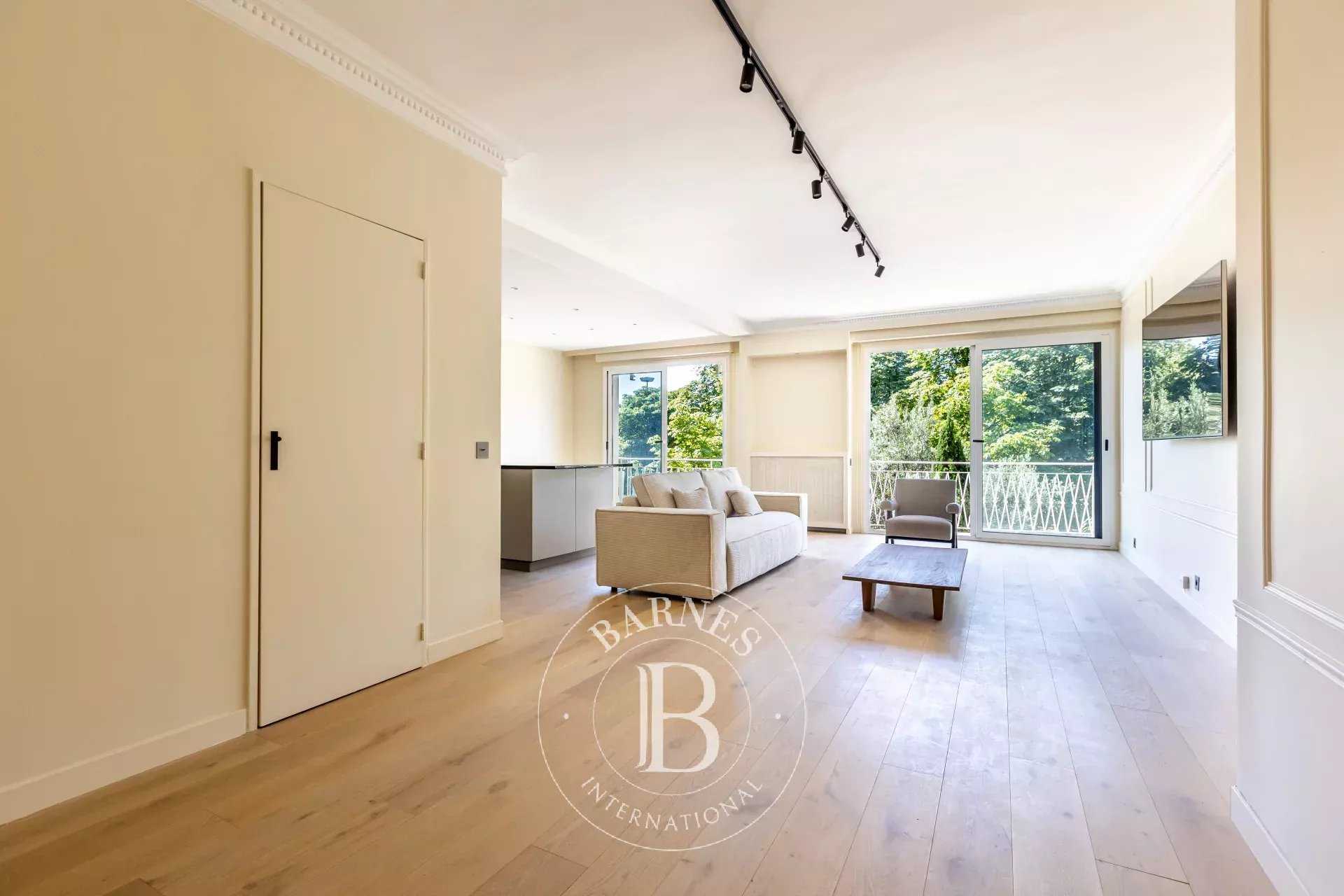 Paris  - Apartment 2 Bedrooms