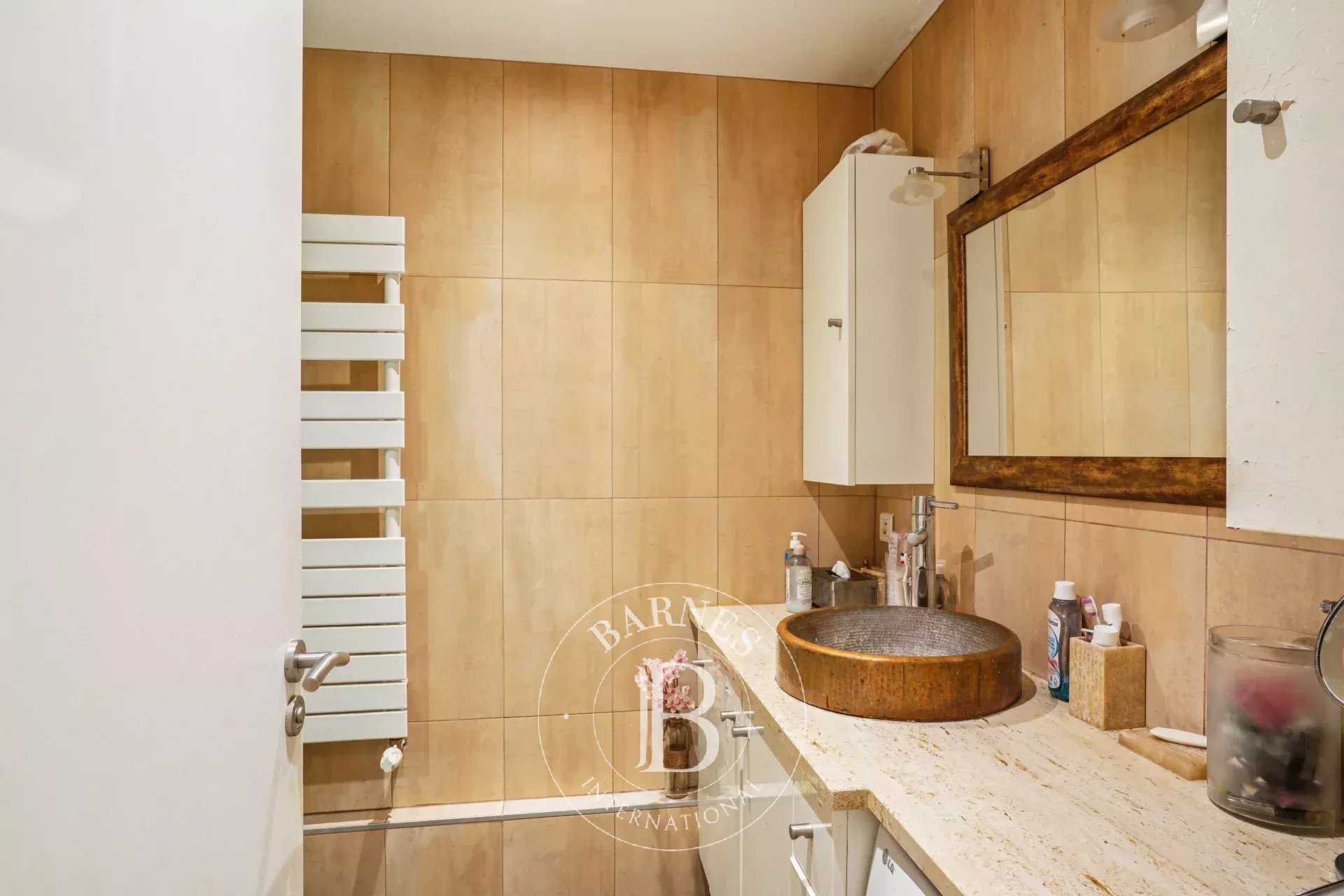 Paris  - Apartment 2 Bedrooms