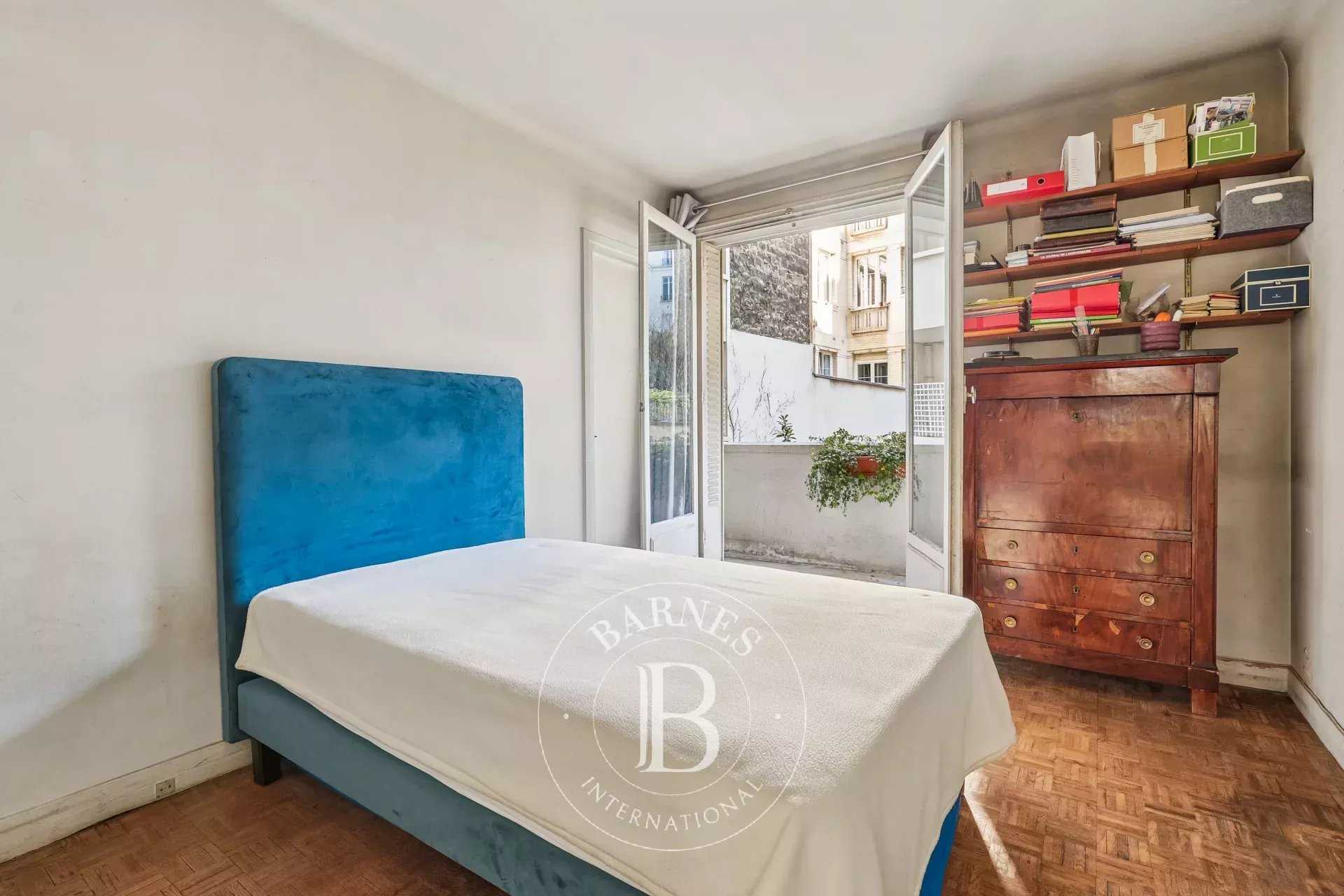 Paris  - Apartment 2 Bedrooms