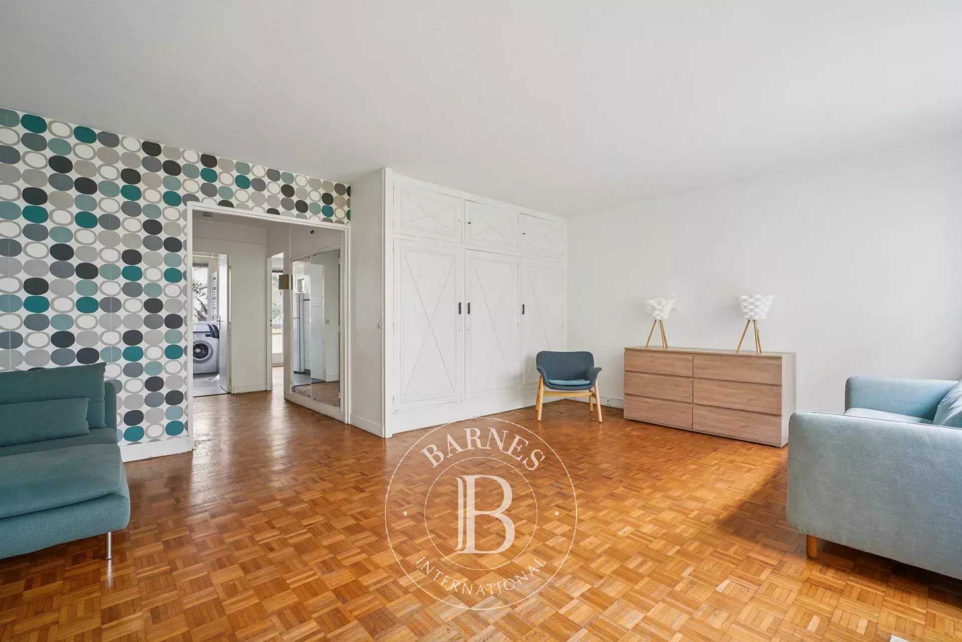 Paris  - Piso 3 Cuartos, 1 Habitacion