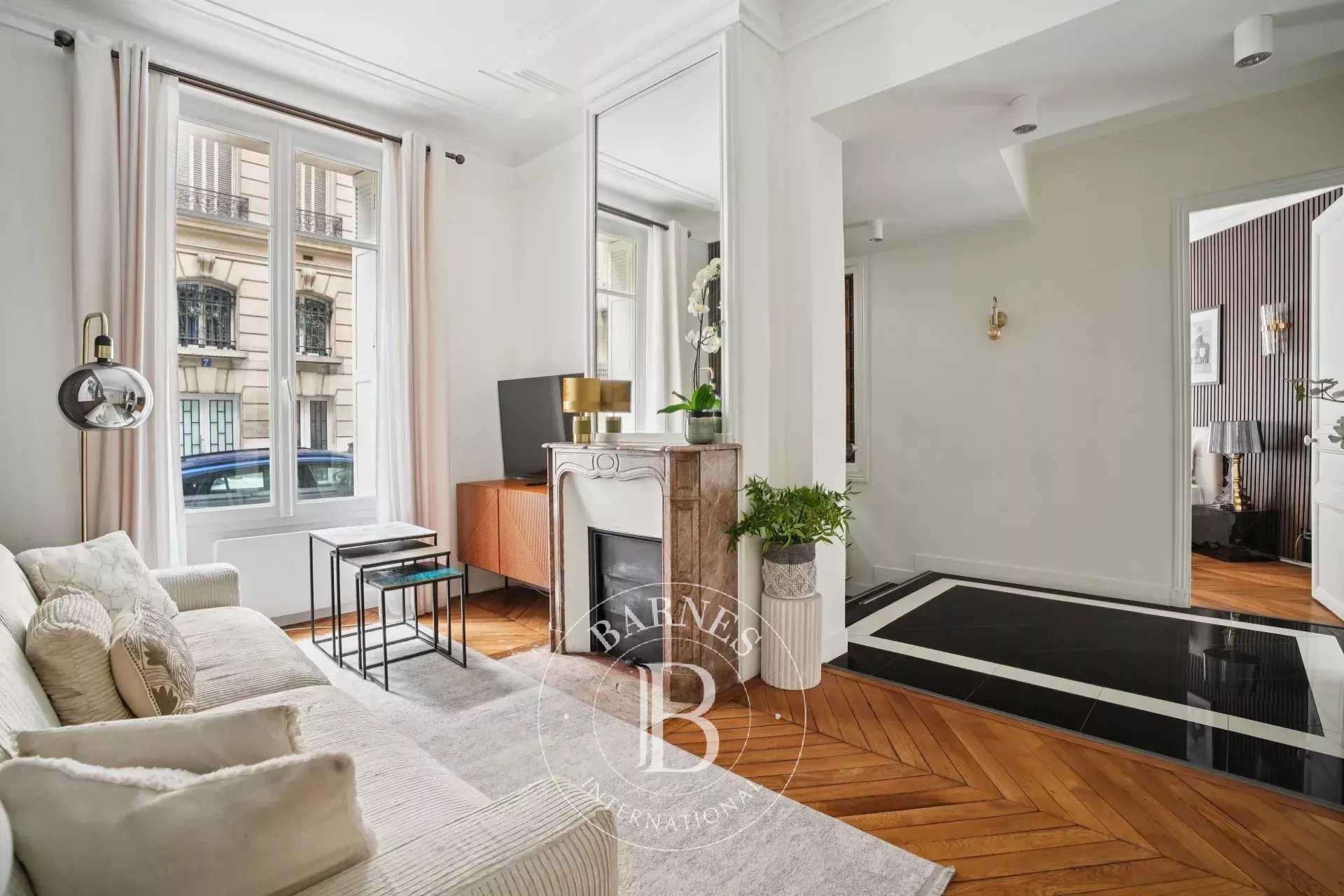 Paris  - Apartment 2 Bedrooms