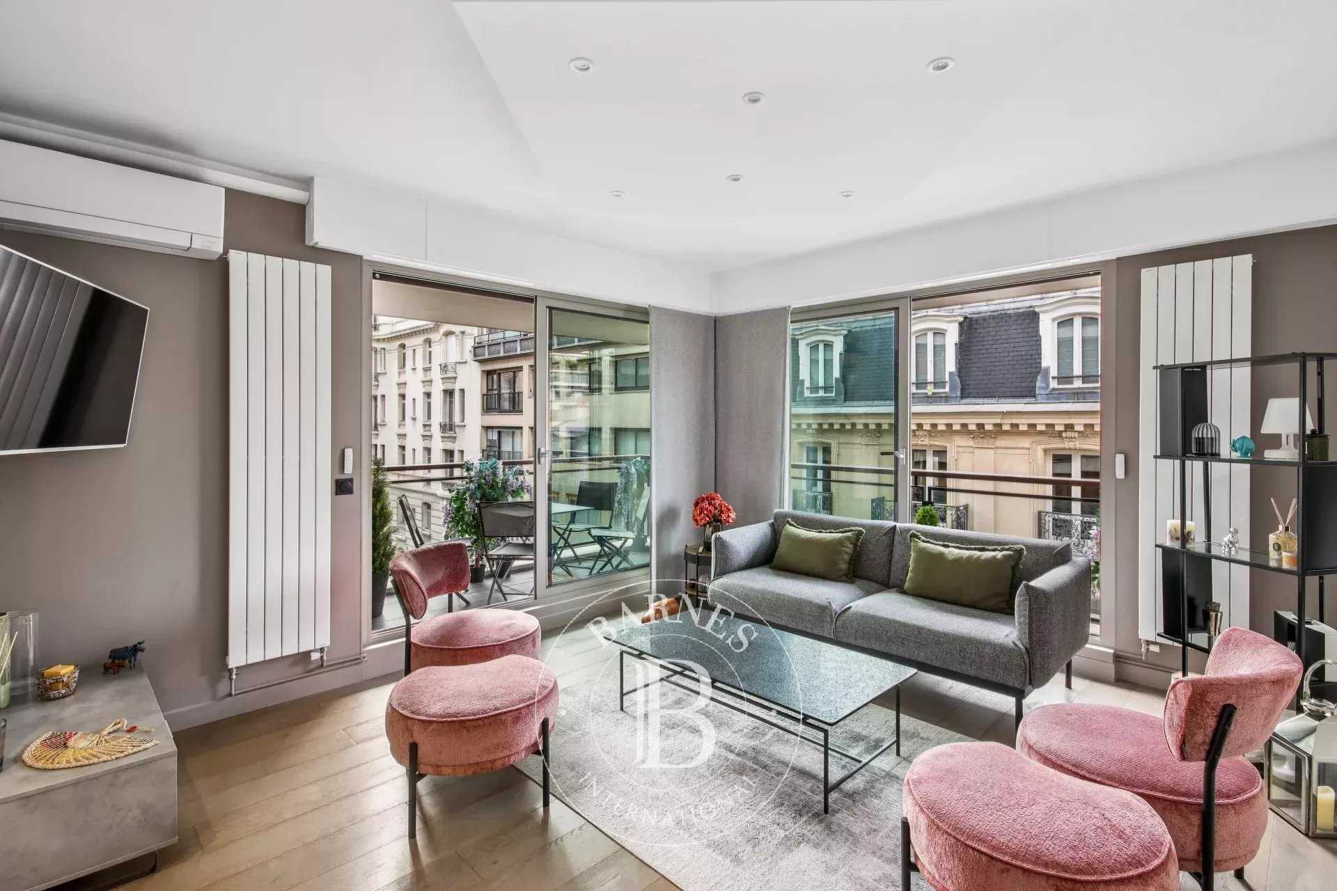 Paris  - Appartement 2 Pièces, 1 Chambre